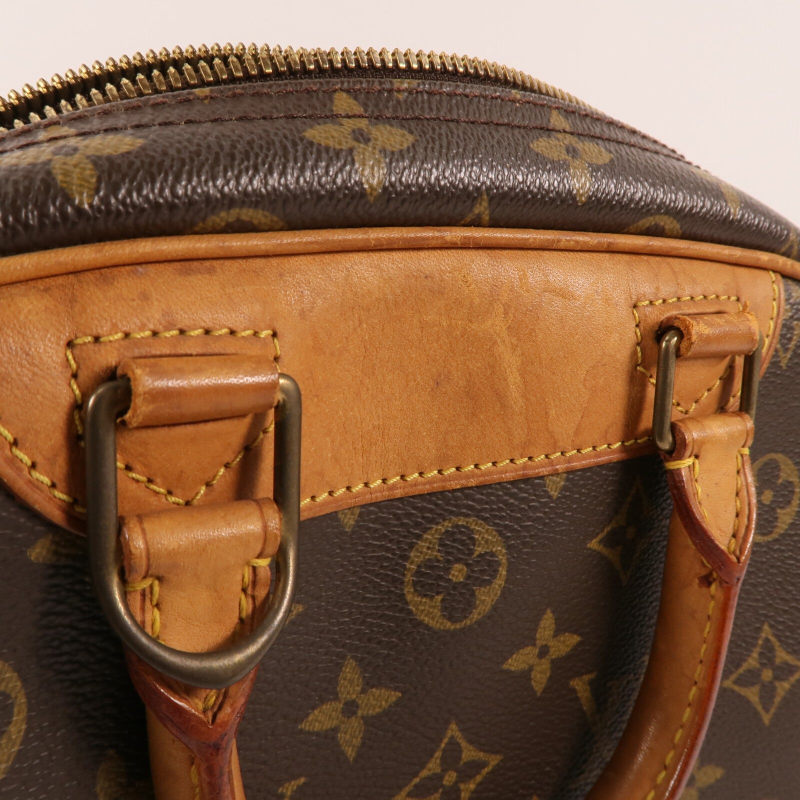 LOUIS VUITTON Monogram Trouville金扣手挽袋