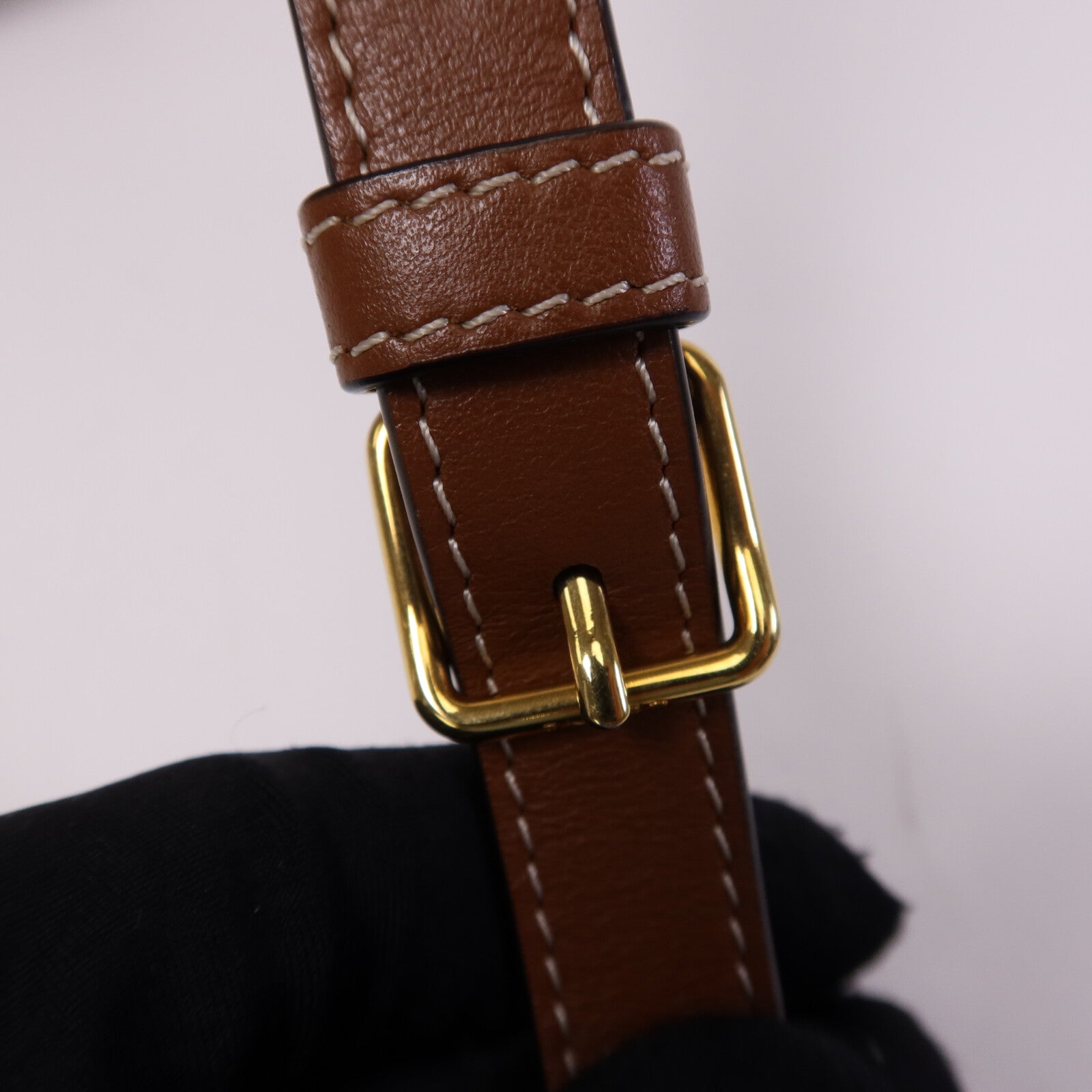 CELINE 【激減優惠】牛皮皮革Small Basket金扣肩背袋