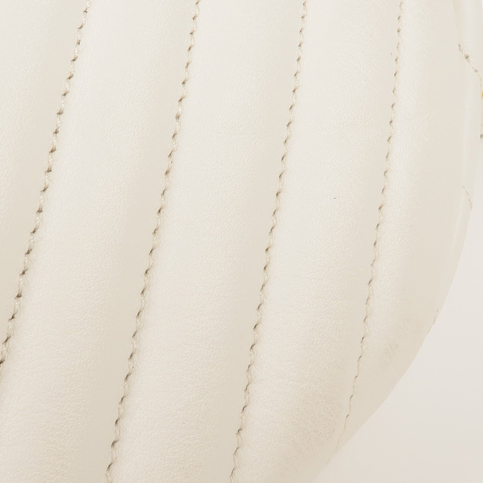 LOUIS VUITTON 牛皮皮革New Wave Bum Bag金扣腰包