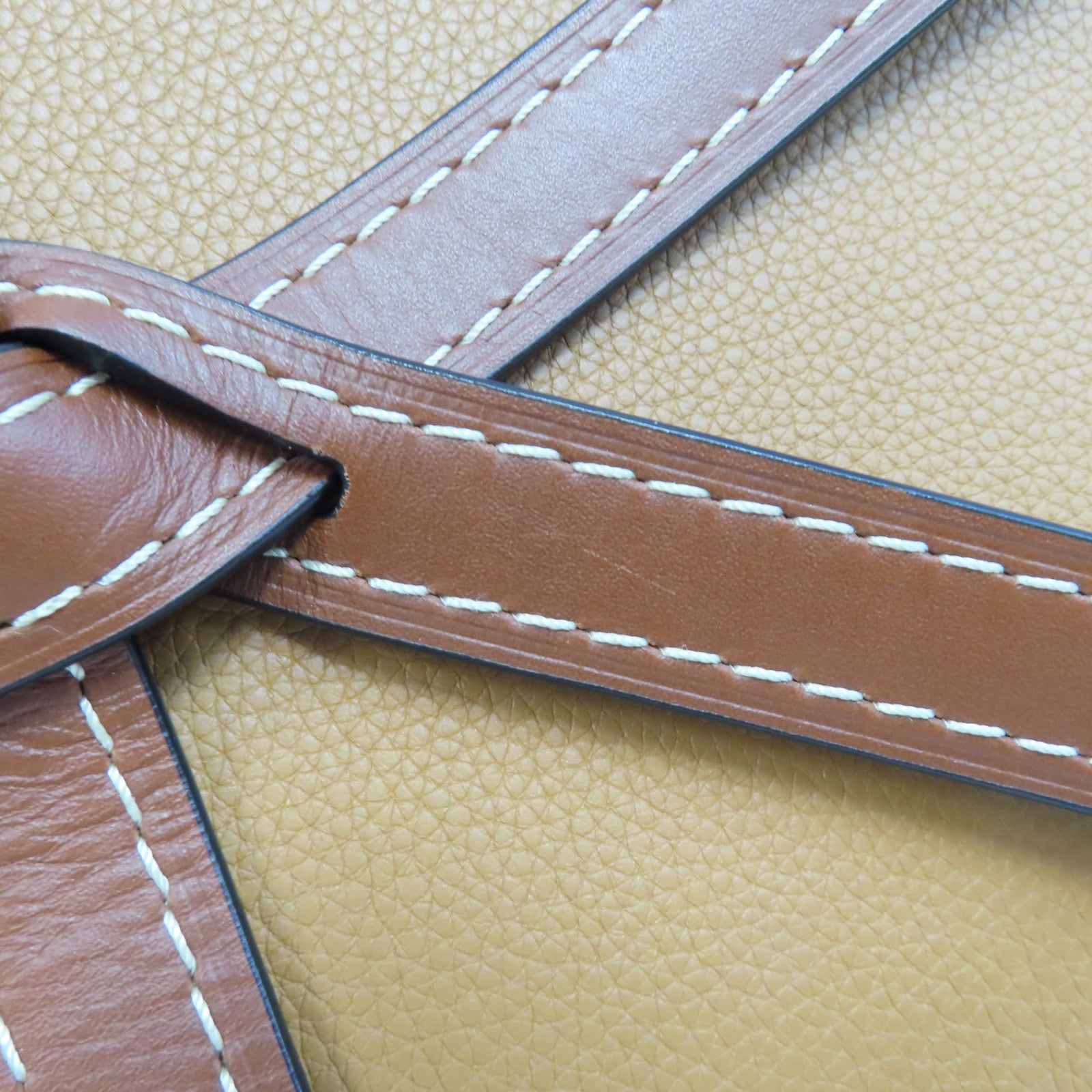 LOEWE 牛皮皮革Gate Top Handle金扣手挽肩背兩用袋啡色