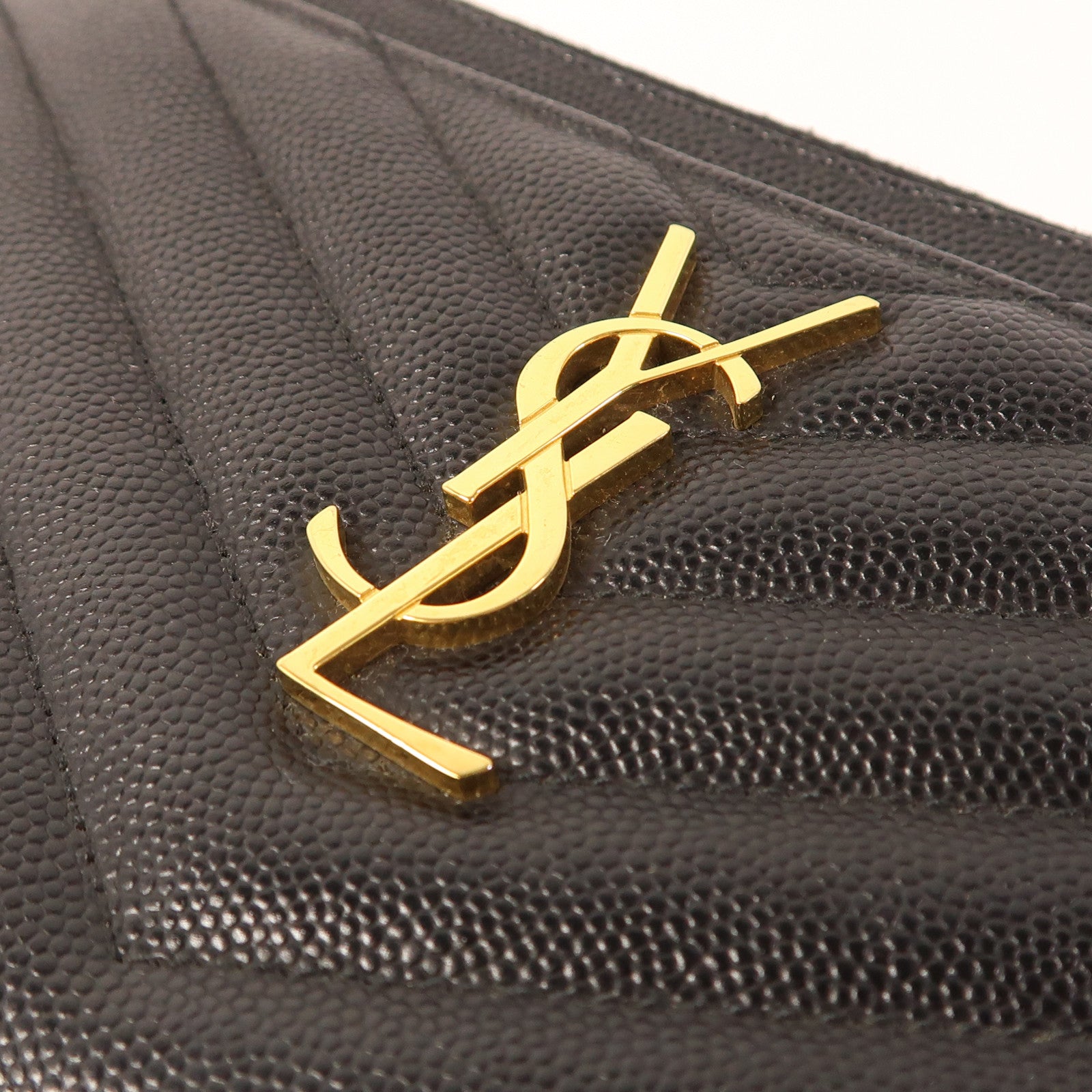 YVES SAINT LAURENT 牛皮皮革Pouch金扣手拿包