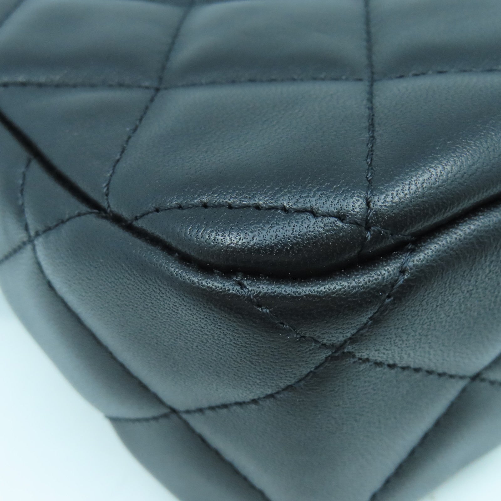 CHANEL 菱格羊皮皮革Pearl Chain Shoulder金扣鏈帶肩背袋黑色