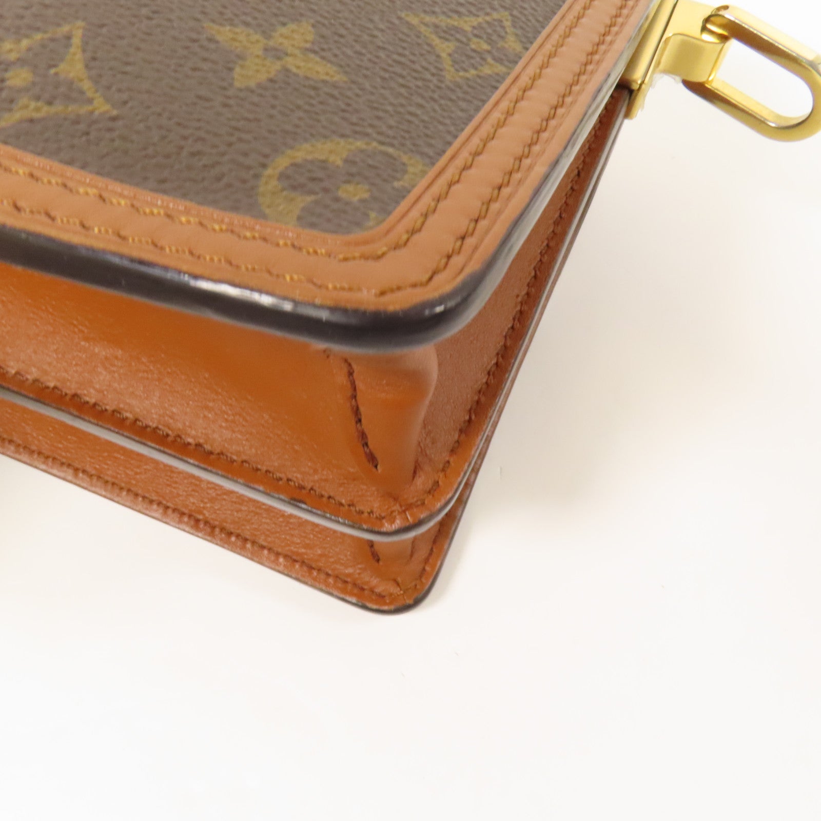 LOUIS VUITTON Monogram Reverse Mini Dauphine金扣肩背袋