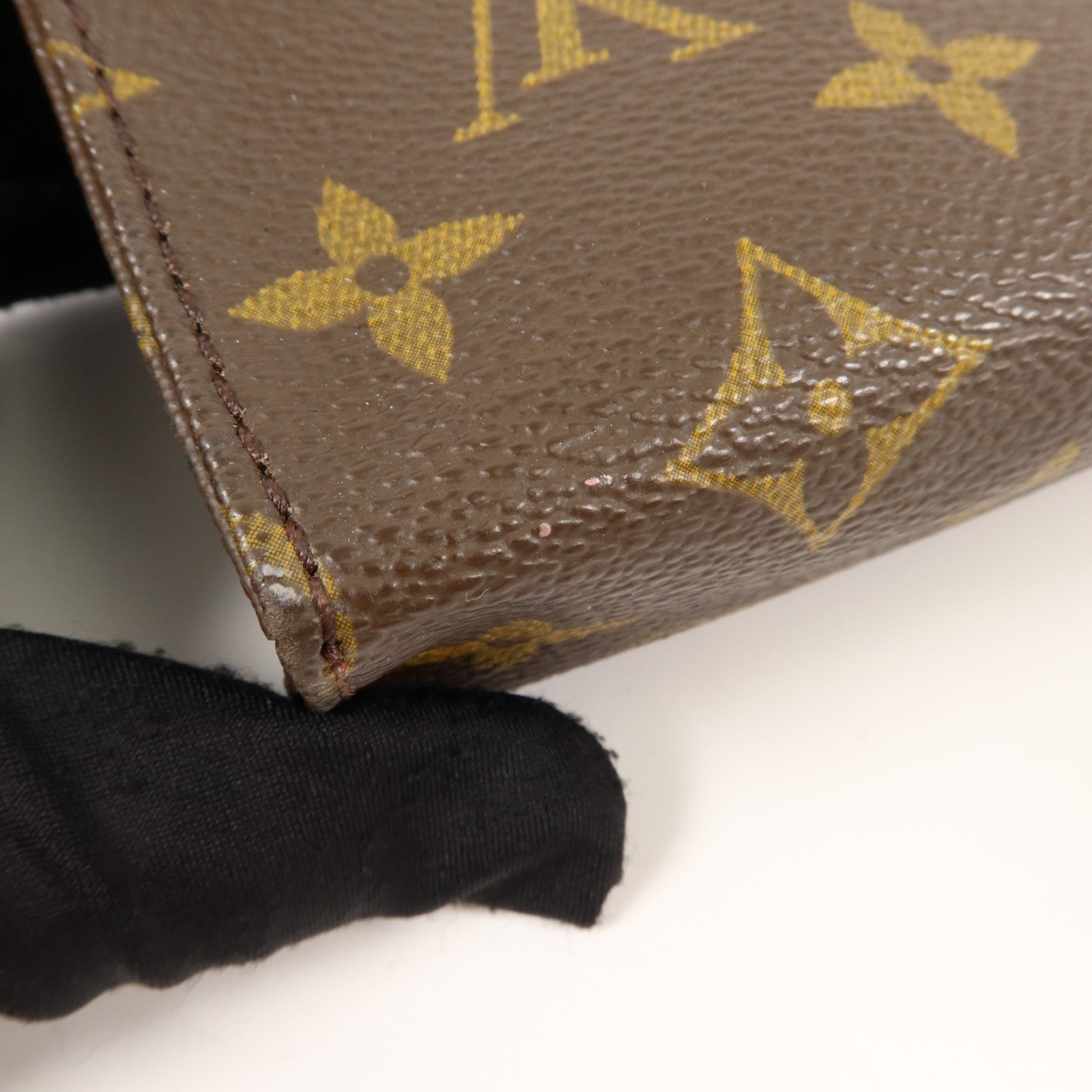LOUIS VUITTON Monogram Toiletry Pouch 15小袋