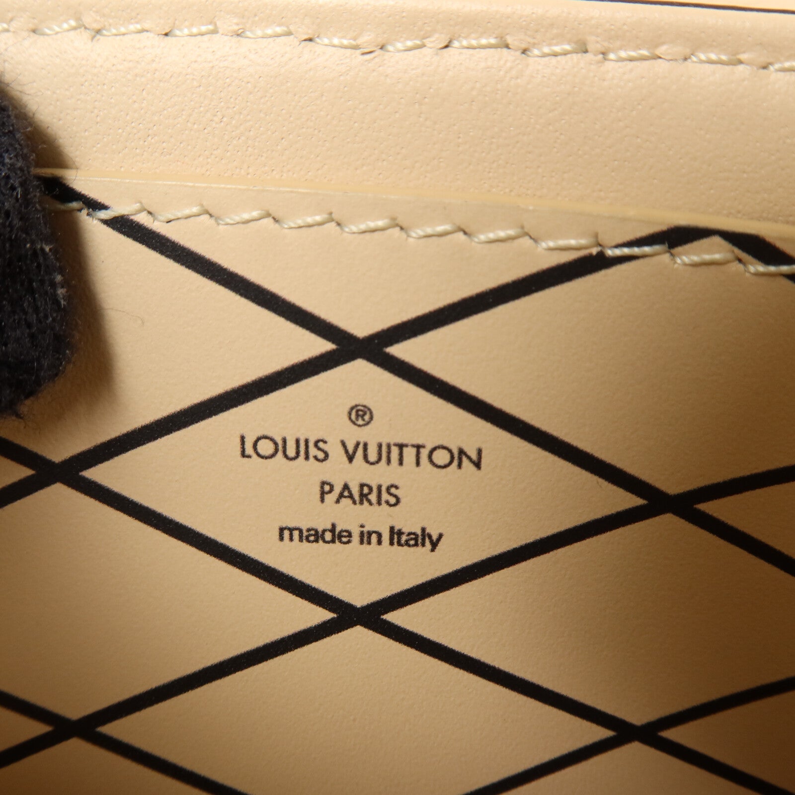 LOUIS VUITTON Monogram Pochette Trunk Vertical鏈帶肩背袋
