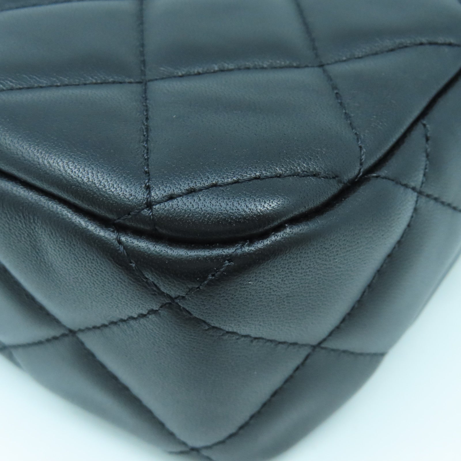 CHANEL 菱格羊皮皮革Pearl Chain Shoulder金扣鏈帶肩背袋黑色