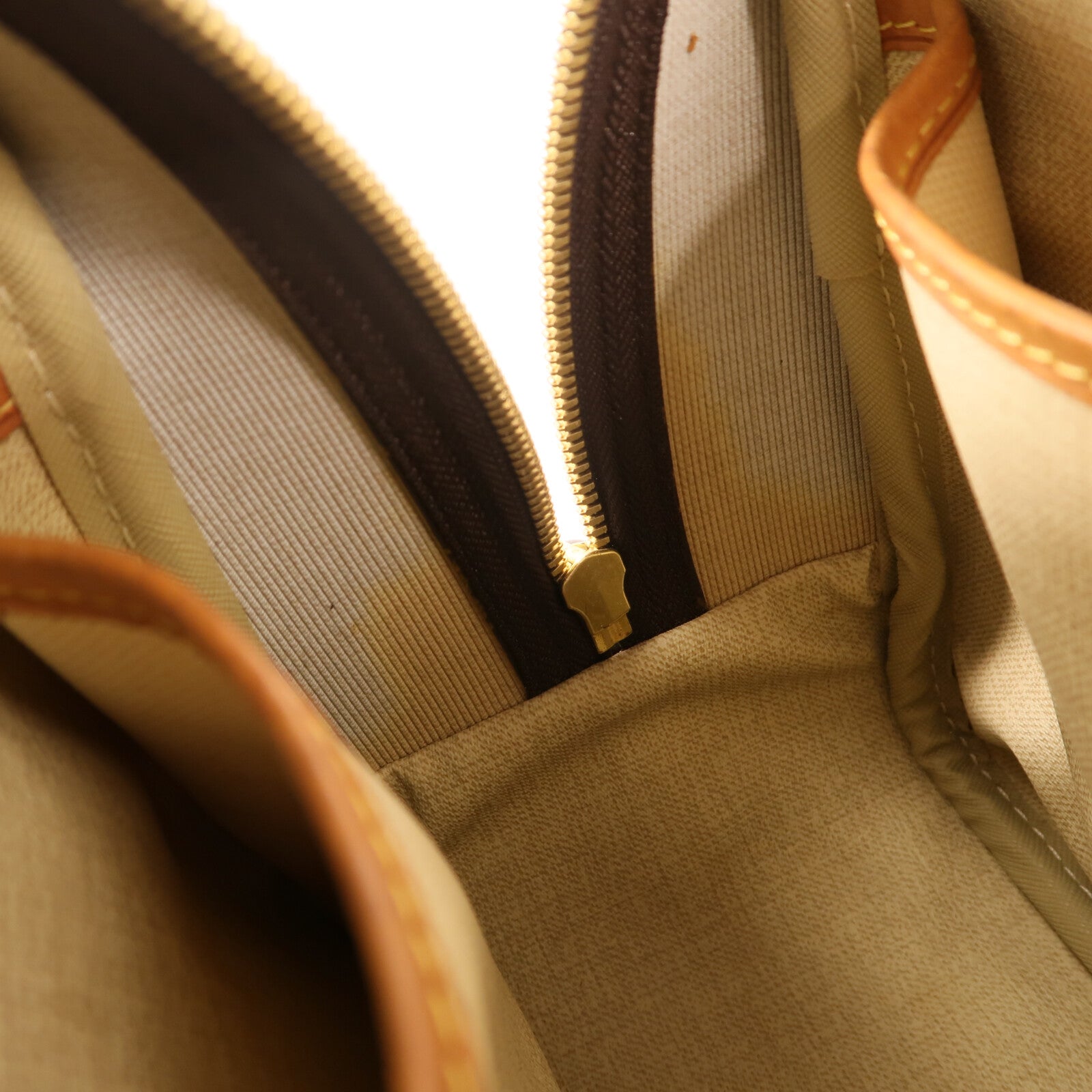 LOUIS VUITTON Monogram Trouville金扣手挽袋