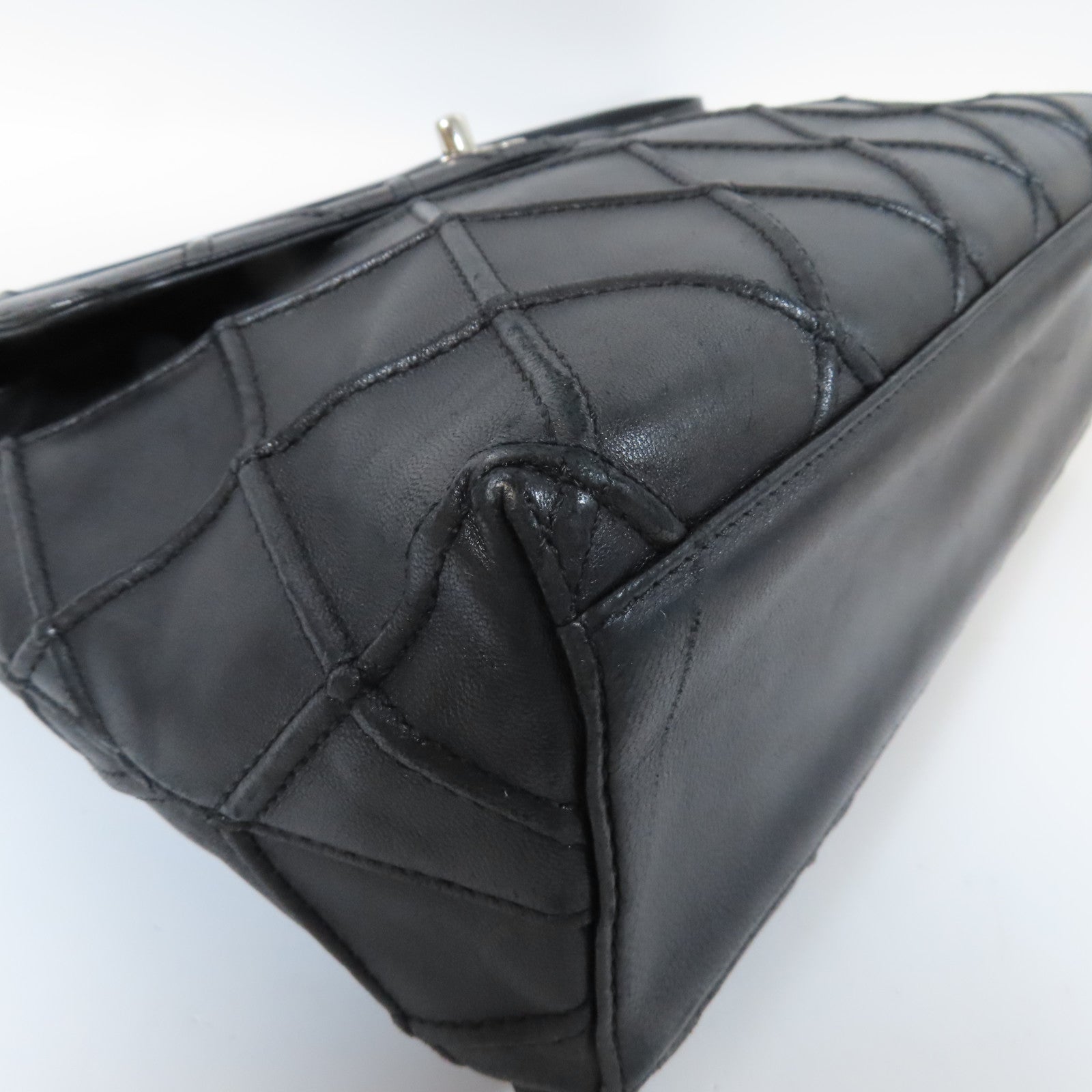 CHANEL 【激減優惠】菱格牛皮皮革Shoulder Bag銀扣肩背袋黑色