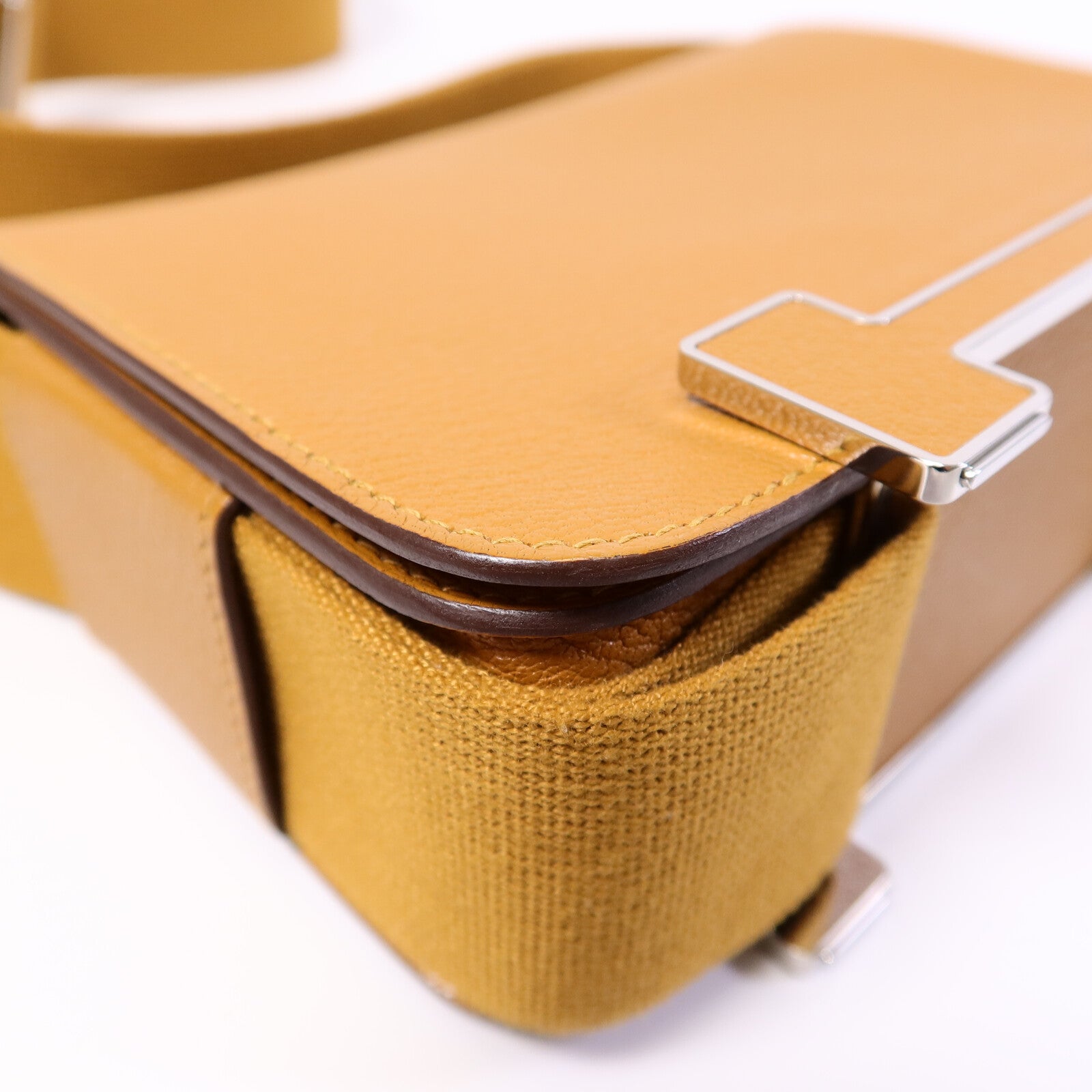 HERMES Chevre皮革Geta肩背袋Caramel