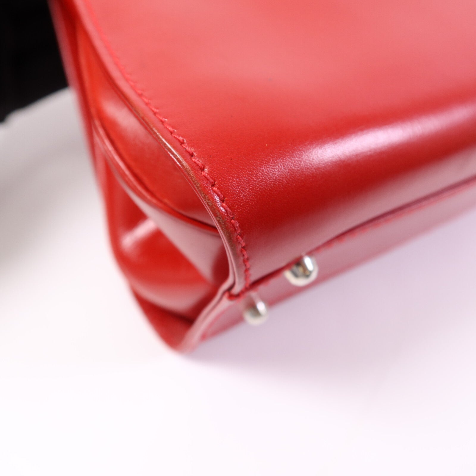 GUCCI 牛皮皮革Vintage Hand Bag銀扣手挽袋