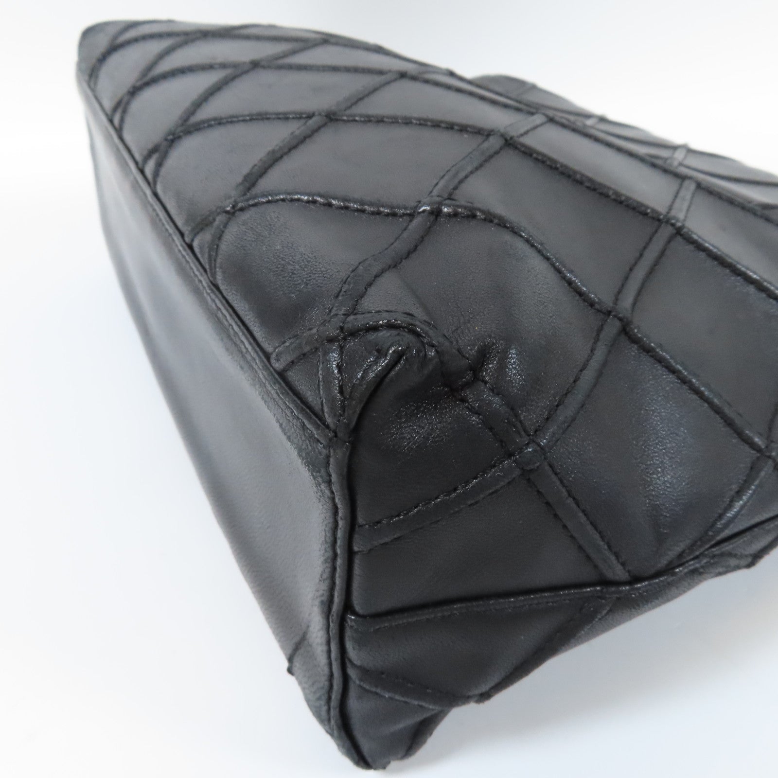 CHANEL 【激減優惠】菱格牛皮皮革Shoulder Bag銀扣肩背袋黑色