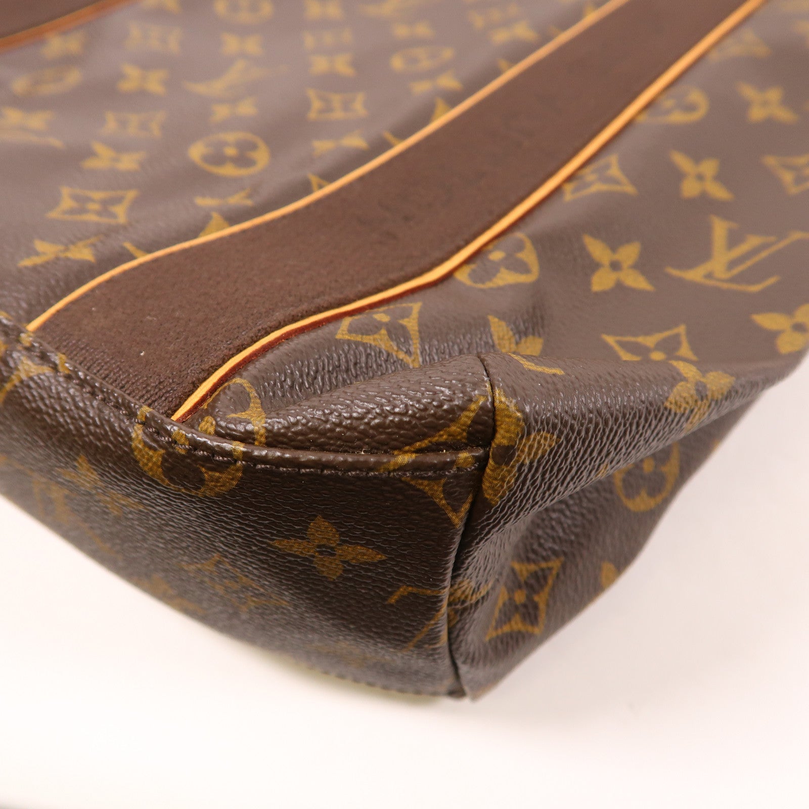 LOUIS VUITTON Monogram Cabas Beaubourg金扣肩背袋