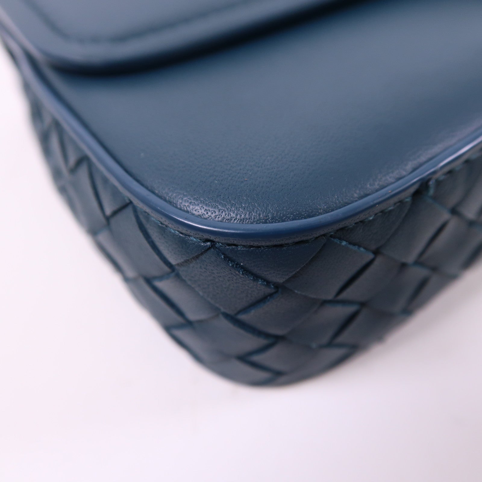 BOTTEGA VENETA 牛皮皮革Chain Shoulder鏈帶肩背袋