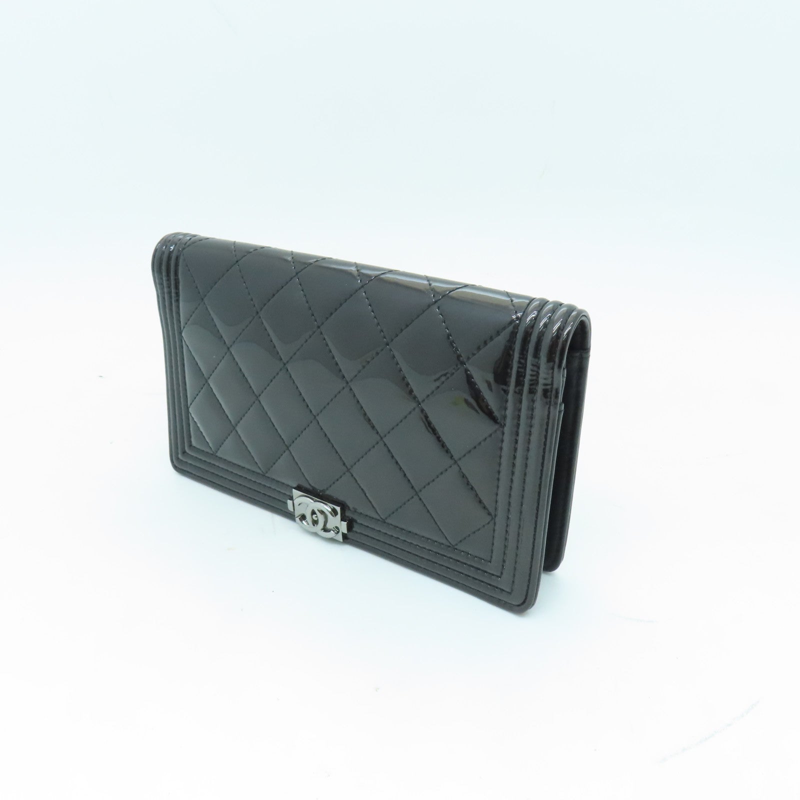 CHANEL 【激減優惠】菱格塗層皮革Boy Long Wallet銀扣長錢包黑色