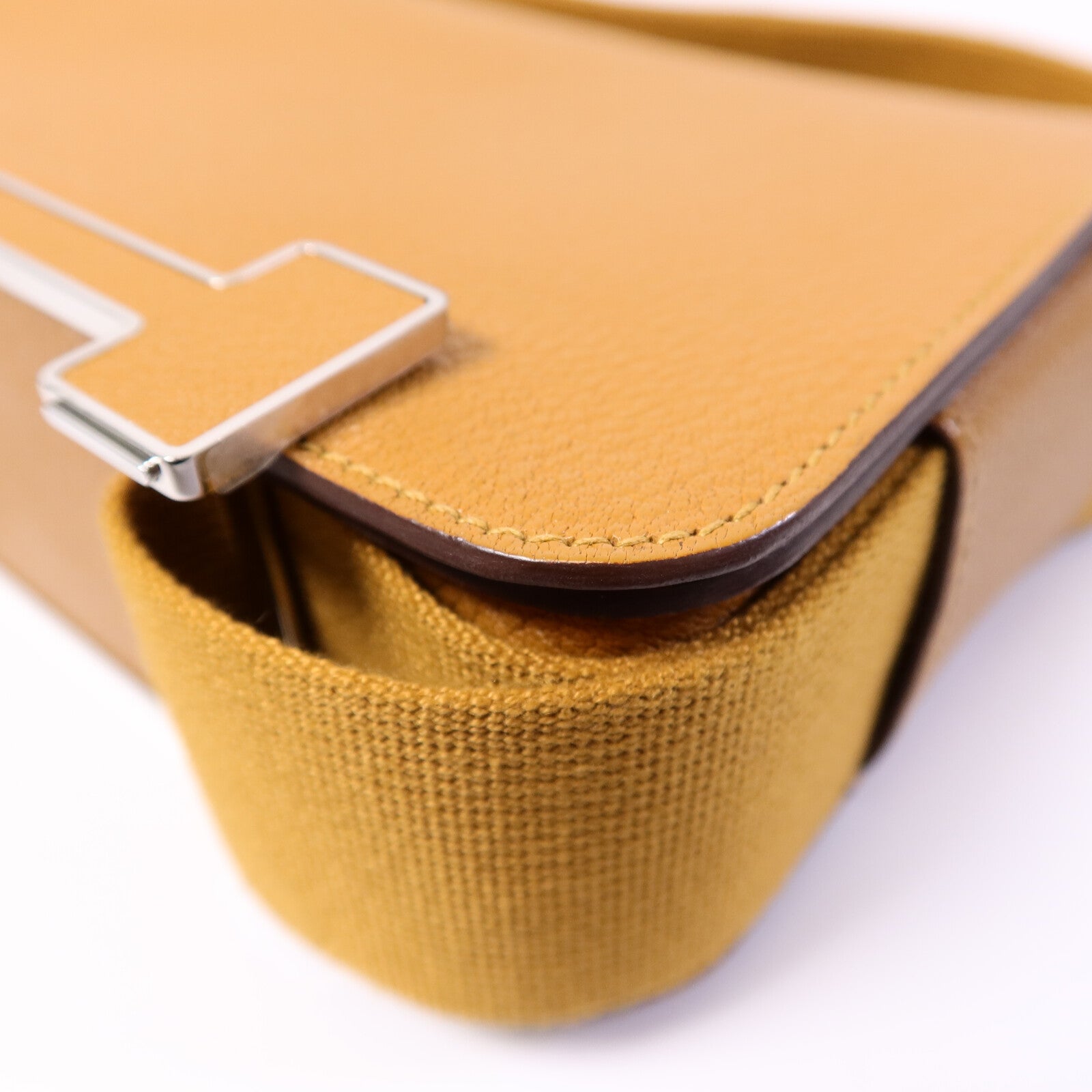 HERMES Chevre皮革Geta肩背袋Caramel