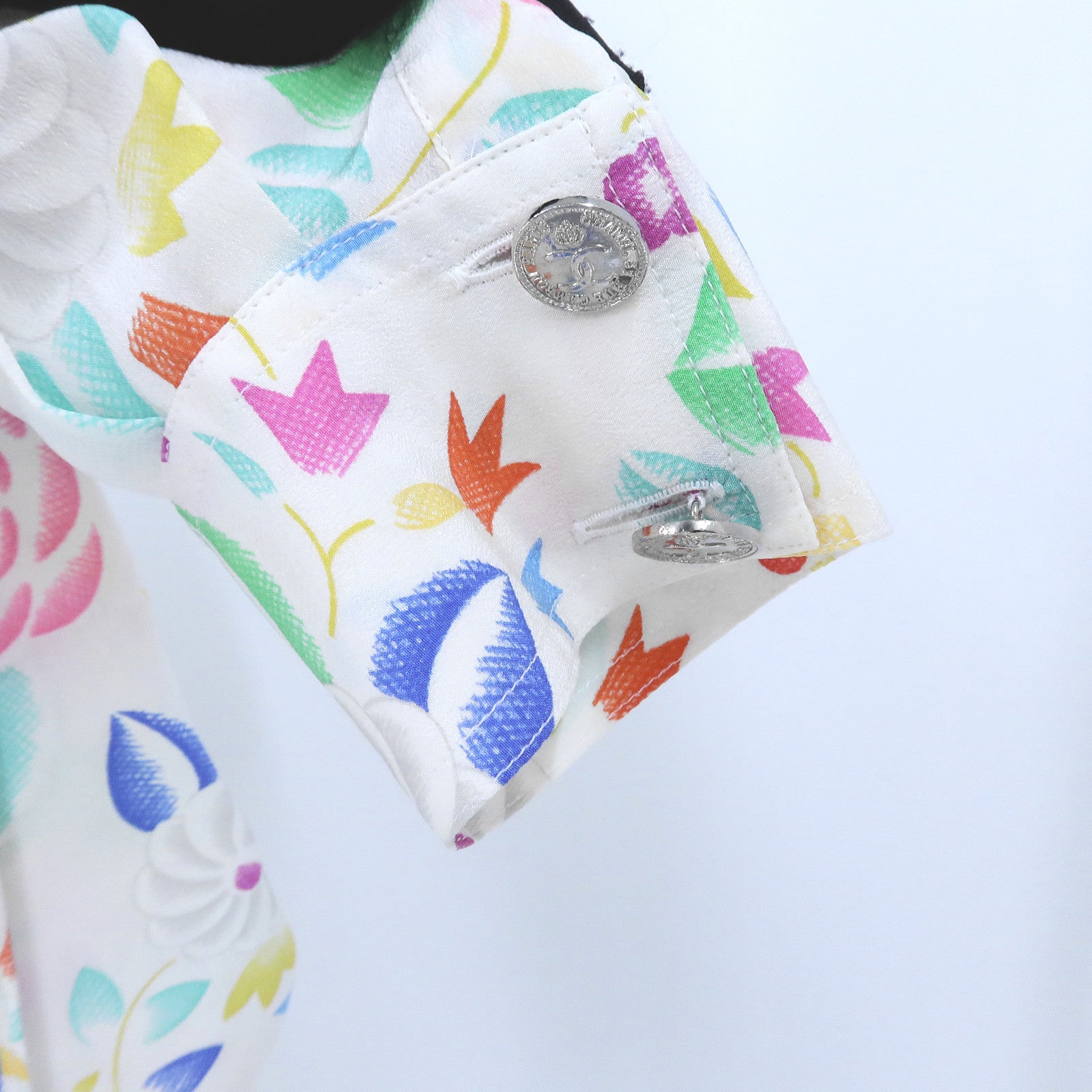 CHANEL Silk Camellia Print Blouse上衣