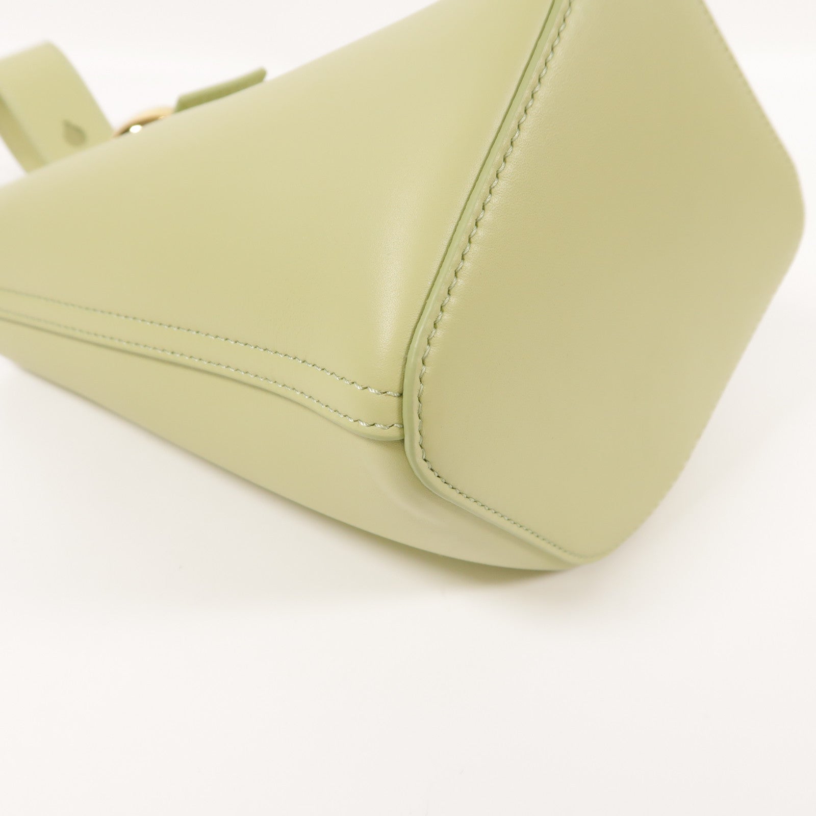 LOEWE 牛皮皮革Pebble Bucket Mini金扣手挽肩背兩用袋