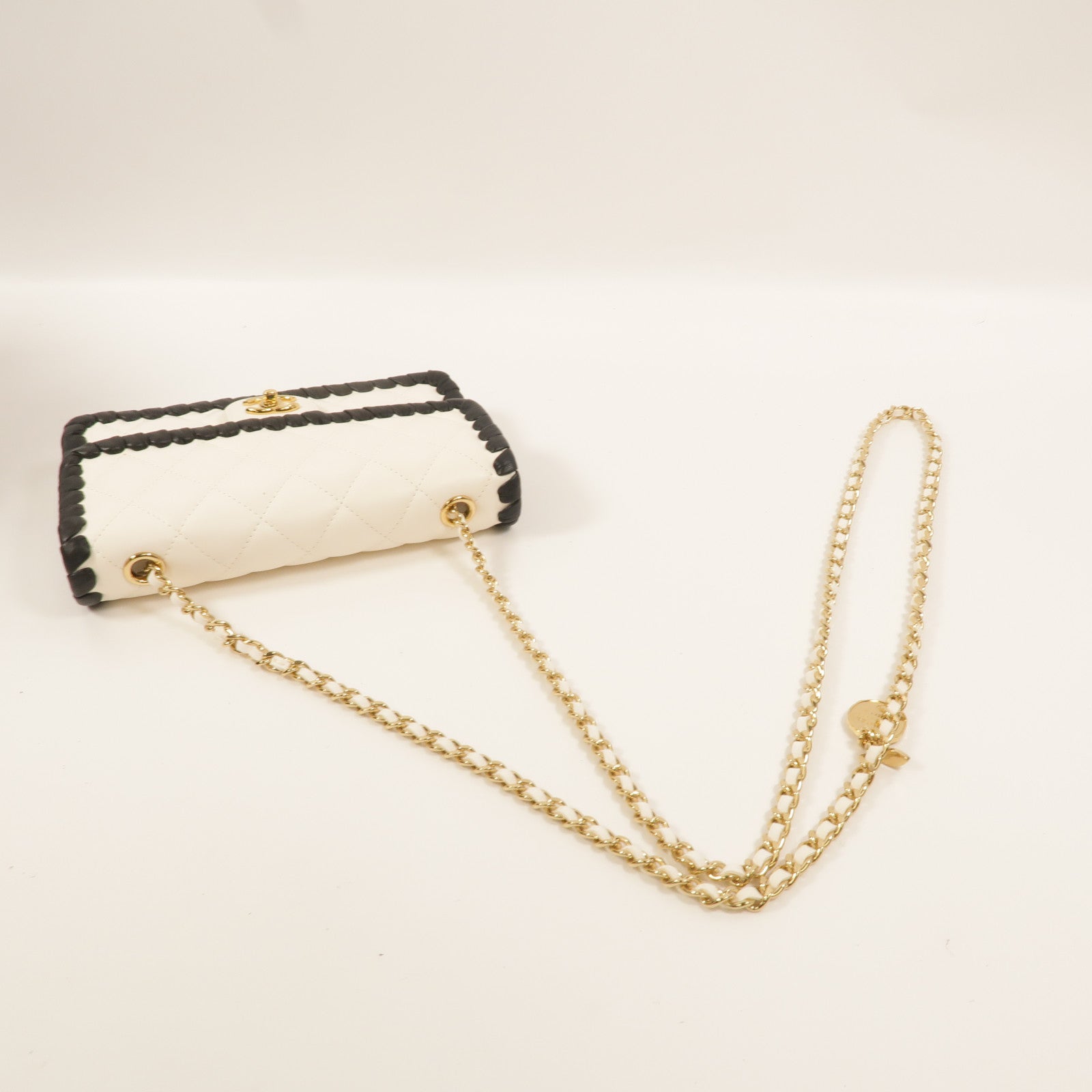 CHANEL 羊皮皮革Wallet On Chain鏈帶肩背袋
