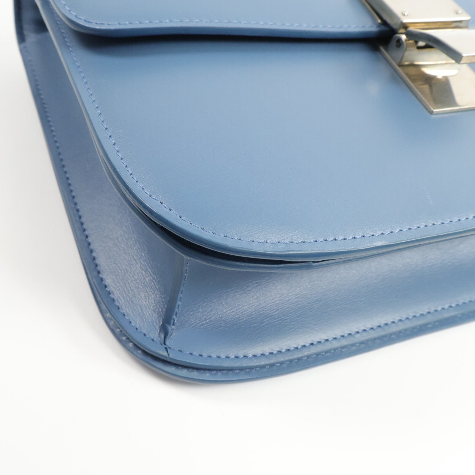 CELINE 牛皮皮革Classic Box medium肩背袋