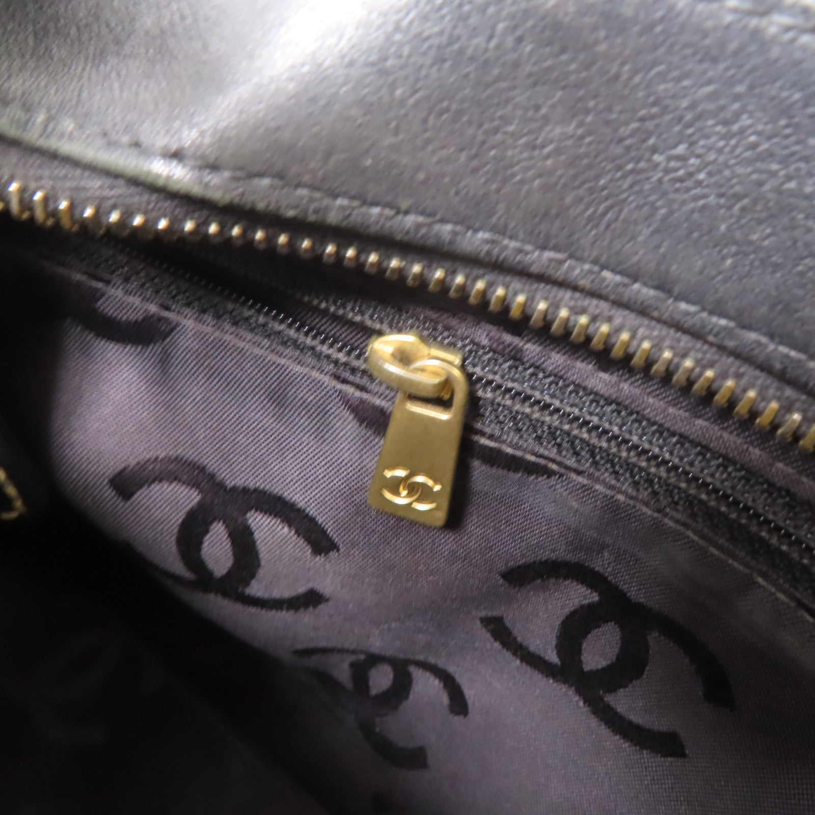 CHANEL CC GHW Wild Stich Vintage HandBag Calfskin Leather Black
