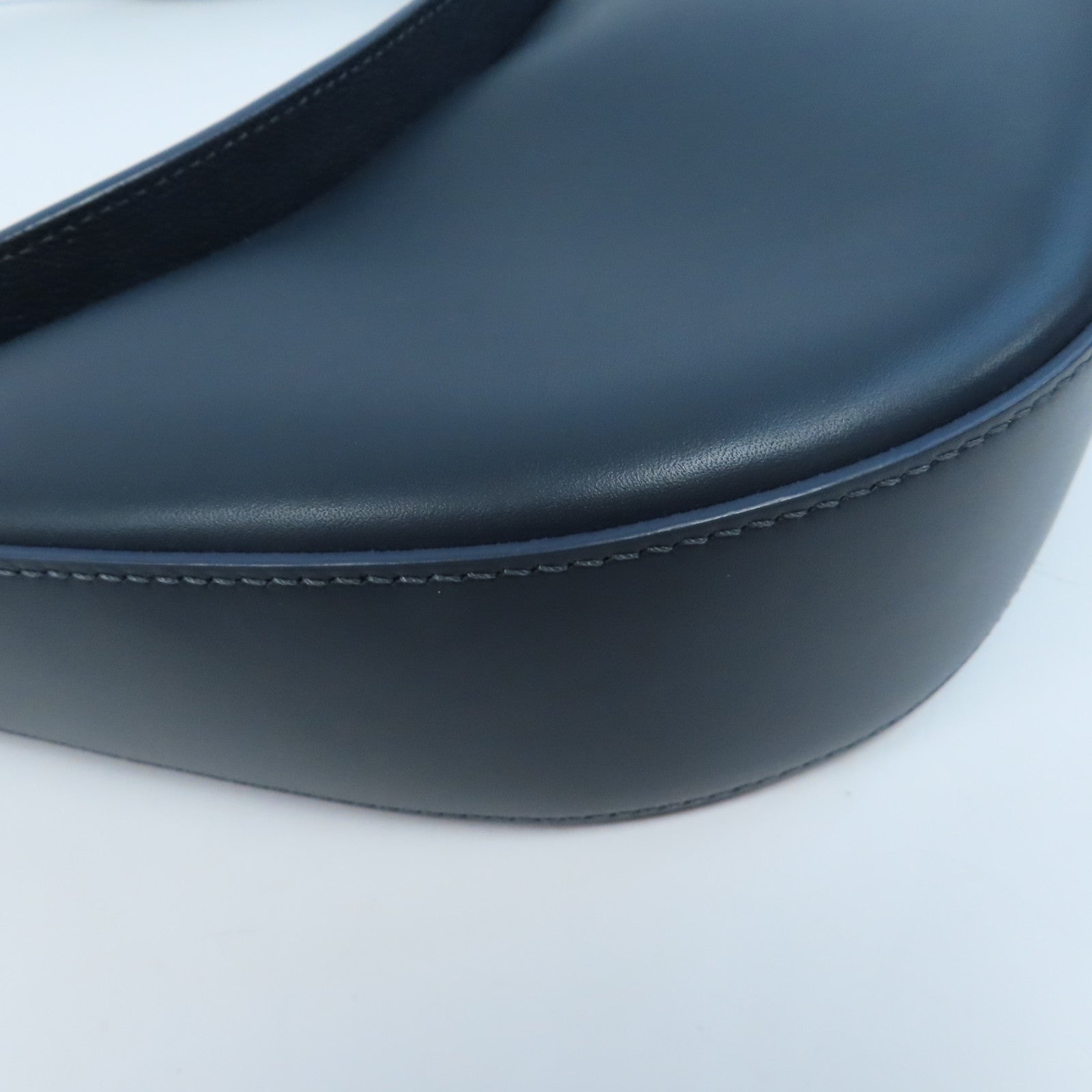 LOEWE 【激減優惠】牛皮皮革Luna金扣肩背袋藍色