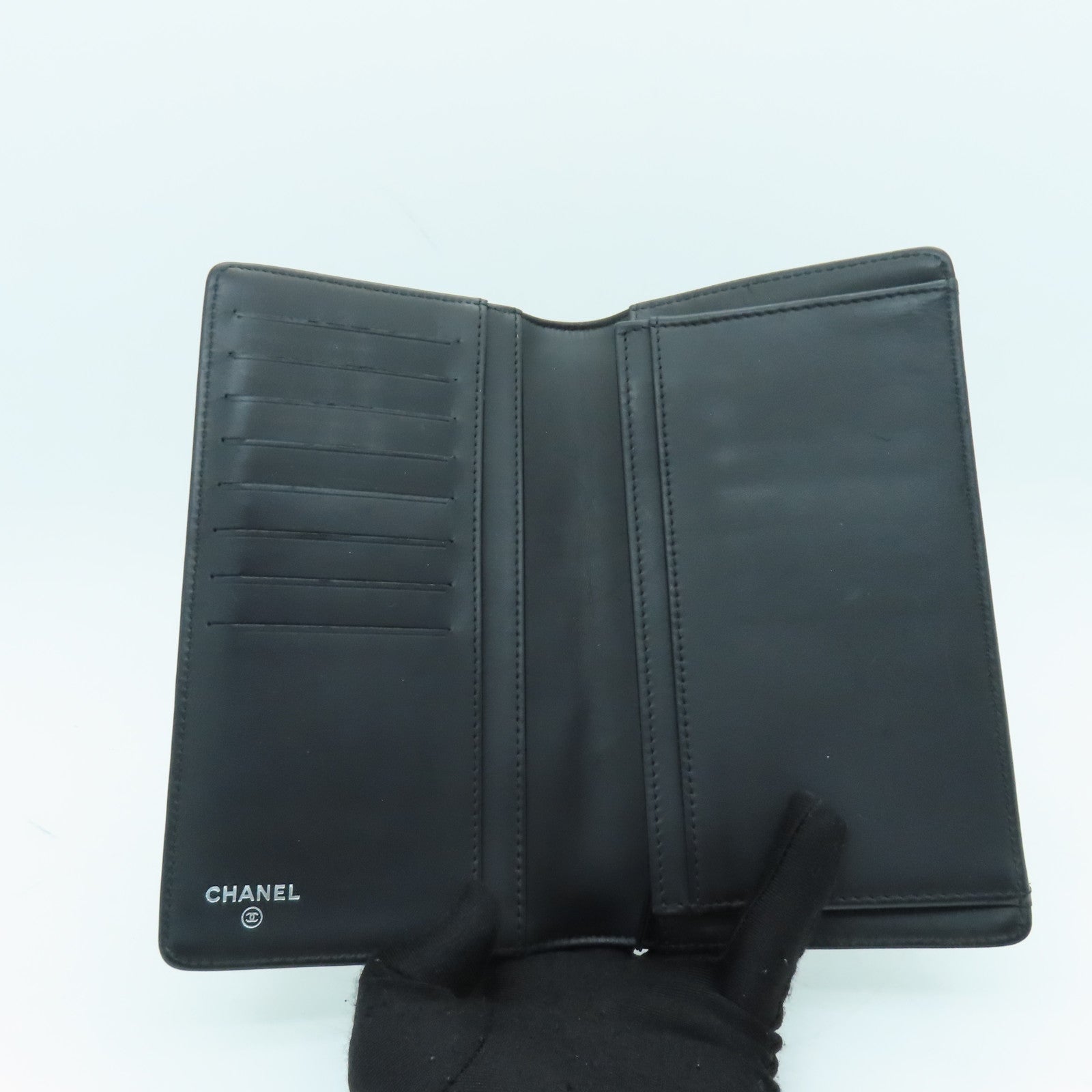 CHANEL 【激減優惠】菱格塗層皮革Boy Long Wallet銀扣長錢包黑色