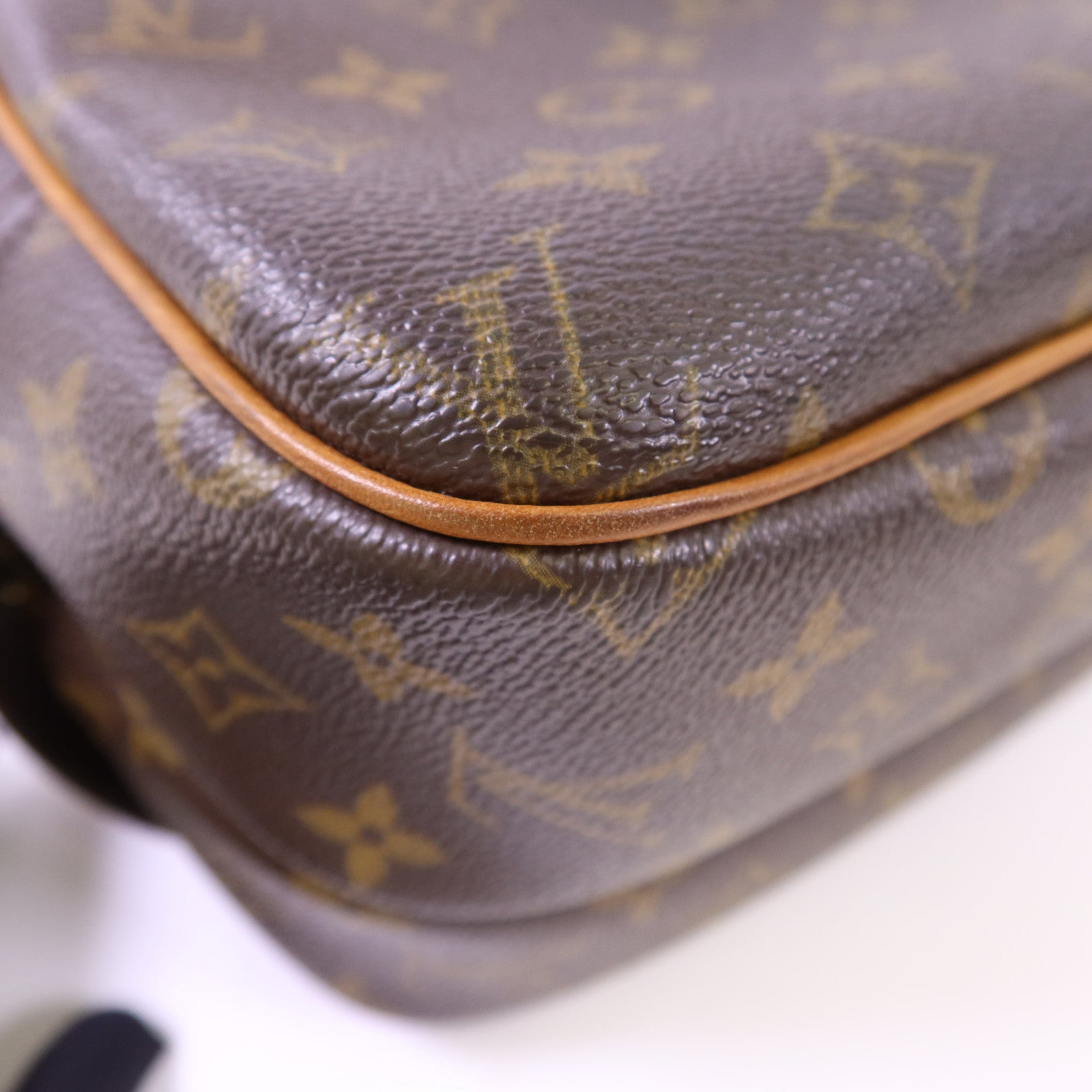 LOUIS VUITTON Monogram Reporter PM金扣肩背袋