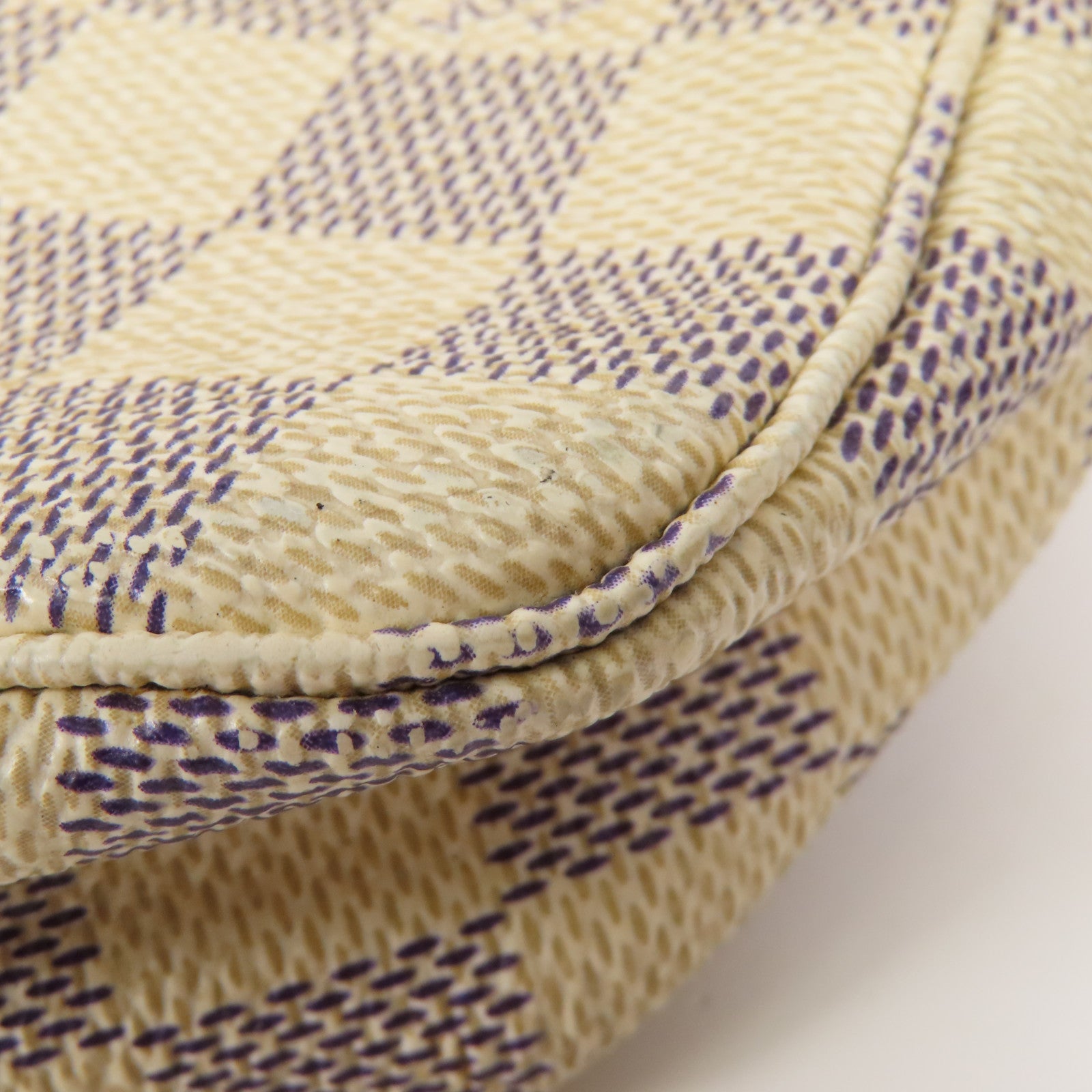 LOUIS VUITTON Damier Azur Pochette Accessories金扣手挽袋