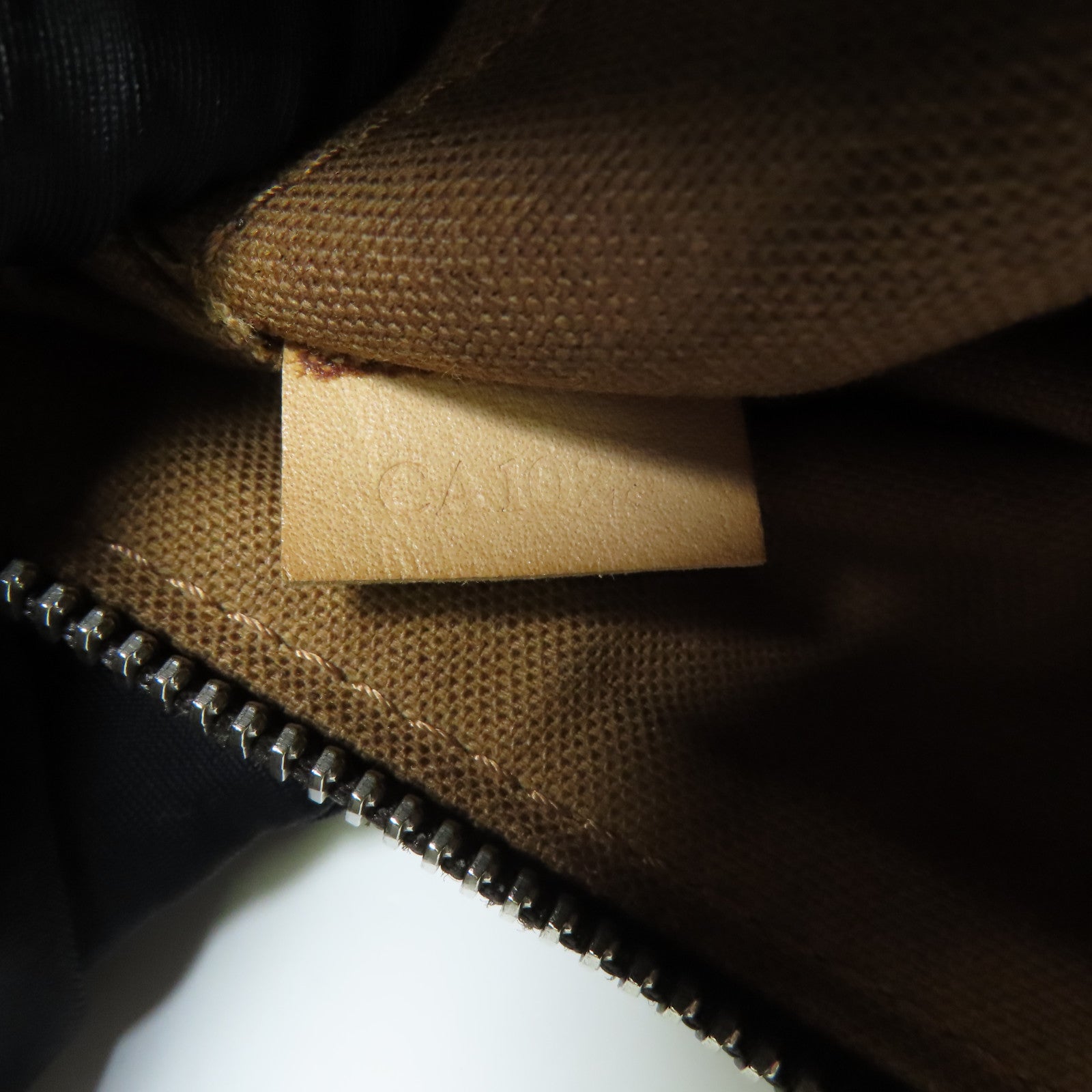 LOUIS VUITTON Monogram Tulum GM金扣肩背袋