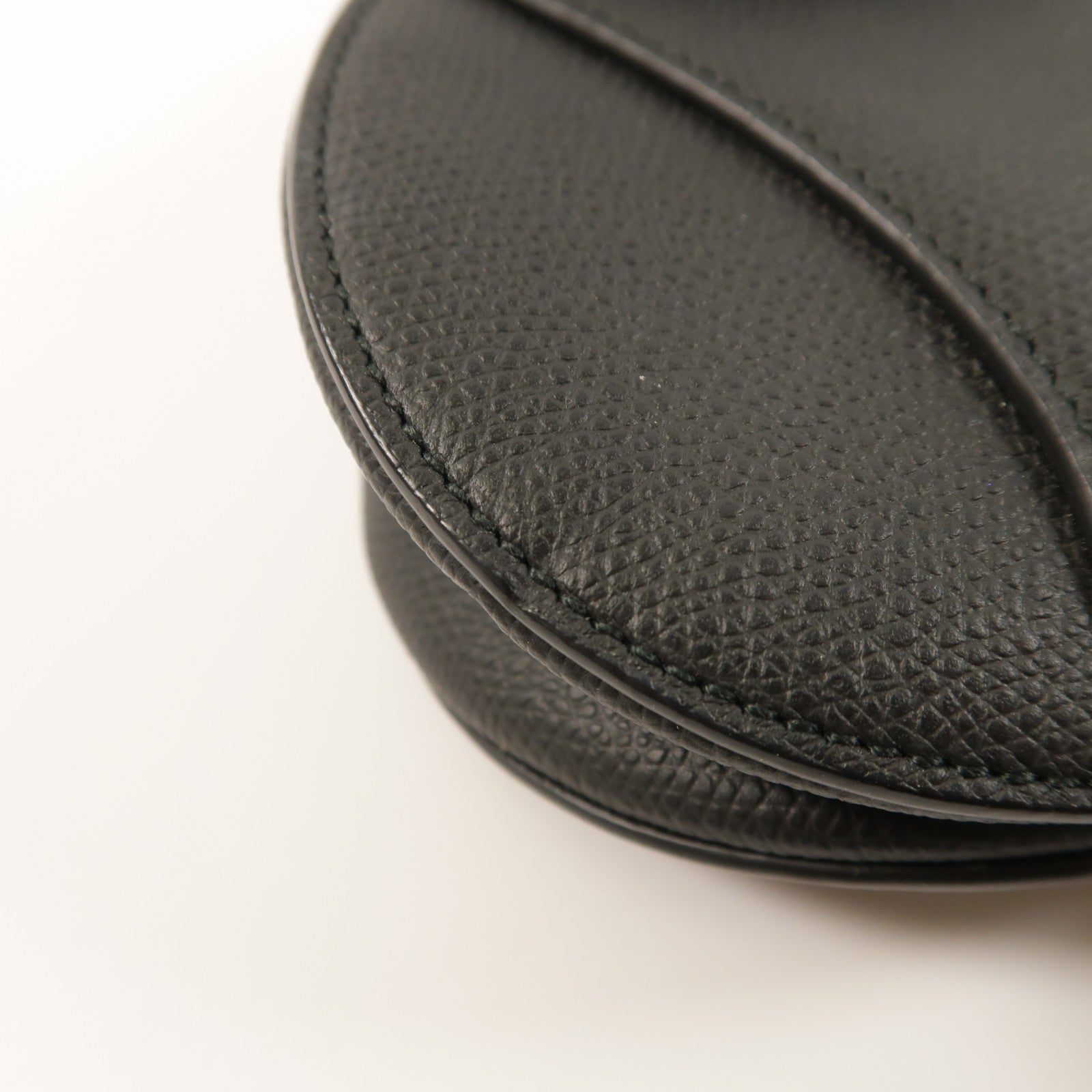 Dior 牛皮皮革Mini Saddle金扣手挽袋