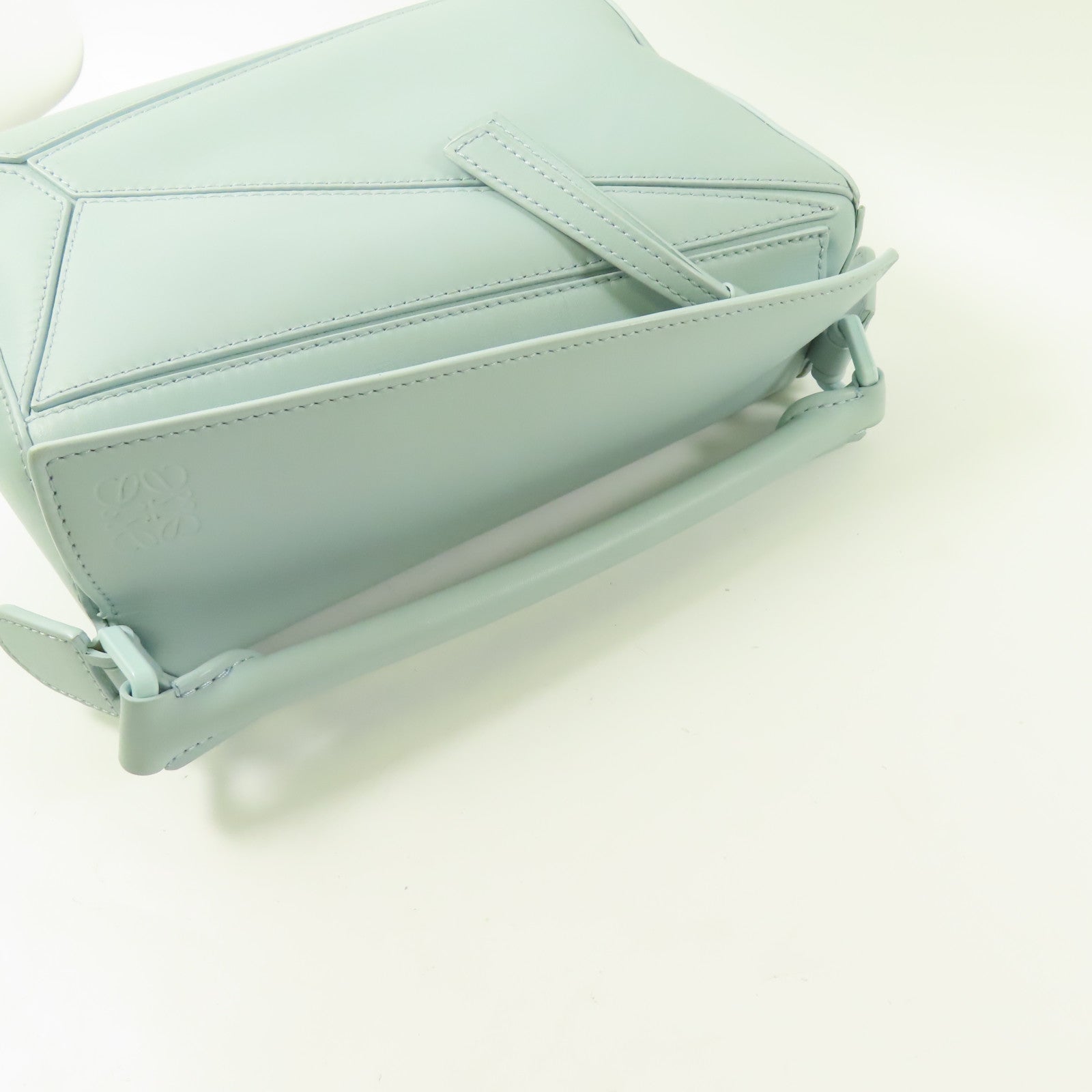 LOEWE 牛皮皮革Small Puzzle金扣手挽肩背兩用袋