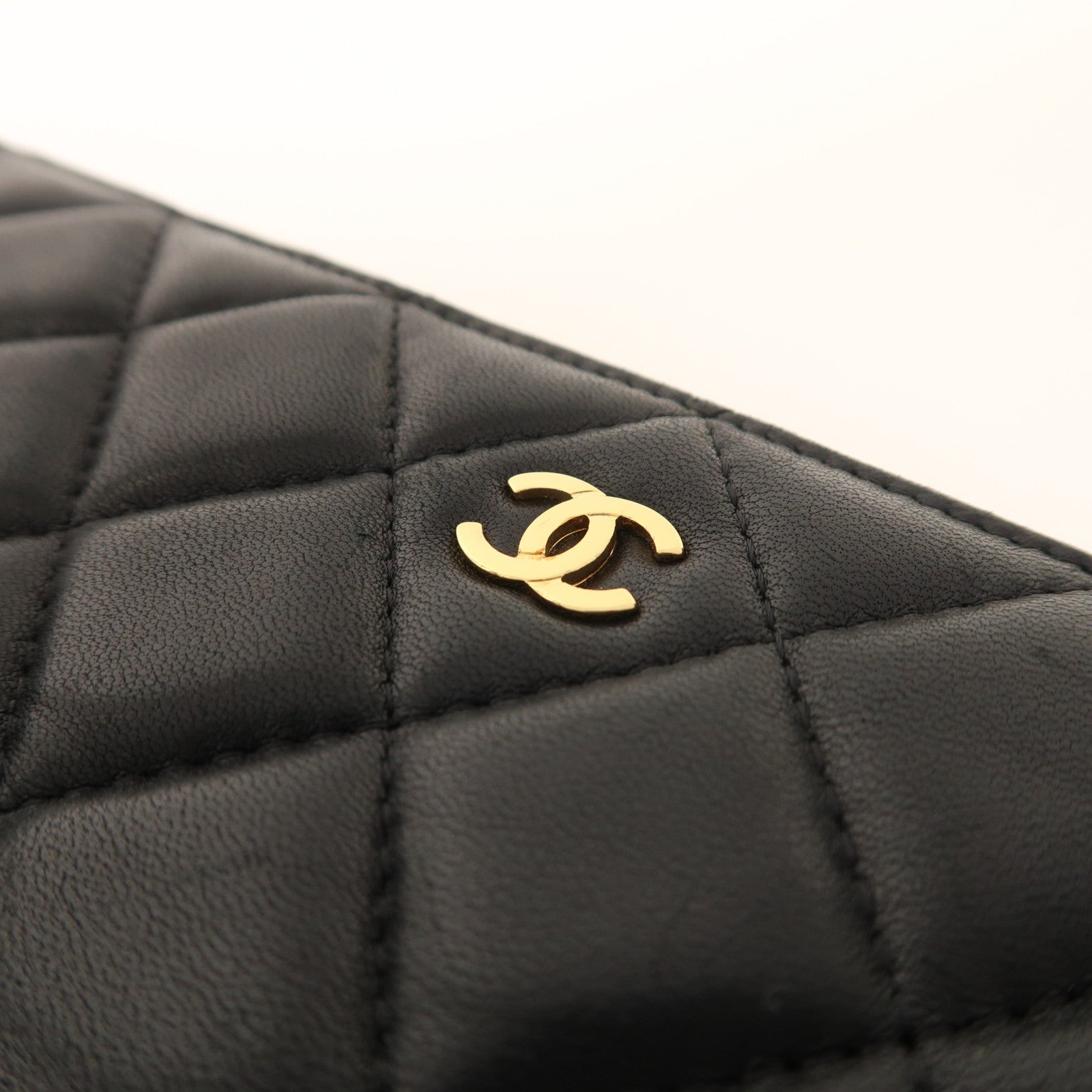 CHANEL 羊皮皮革Clutch Bag金扣手拿包