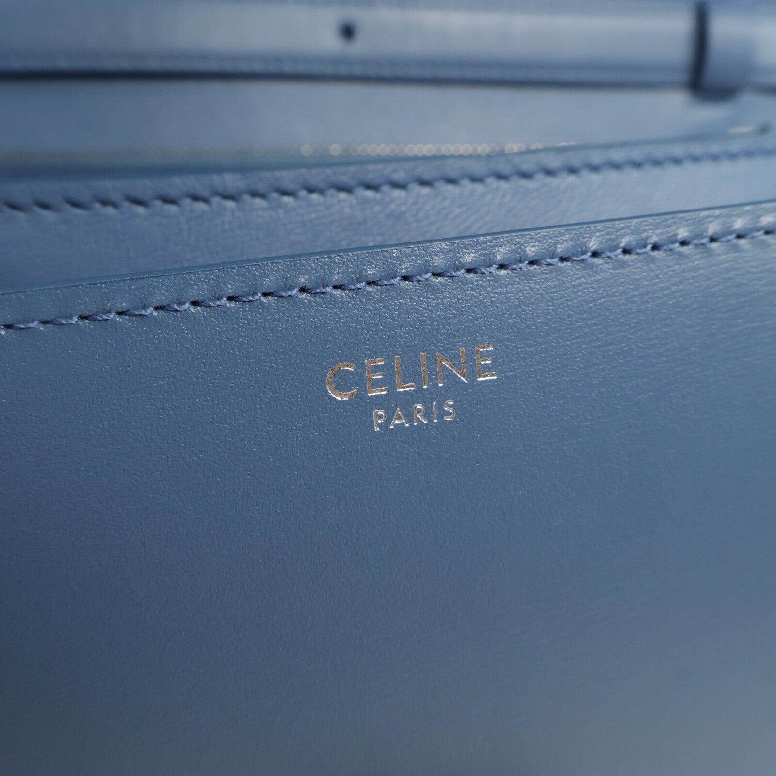 CELINE 牛皮皮革Classic Box medium肩背袋