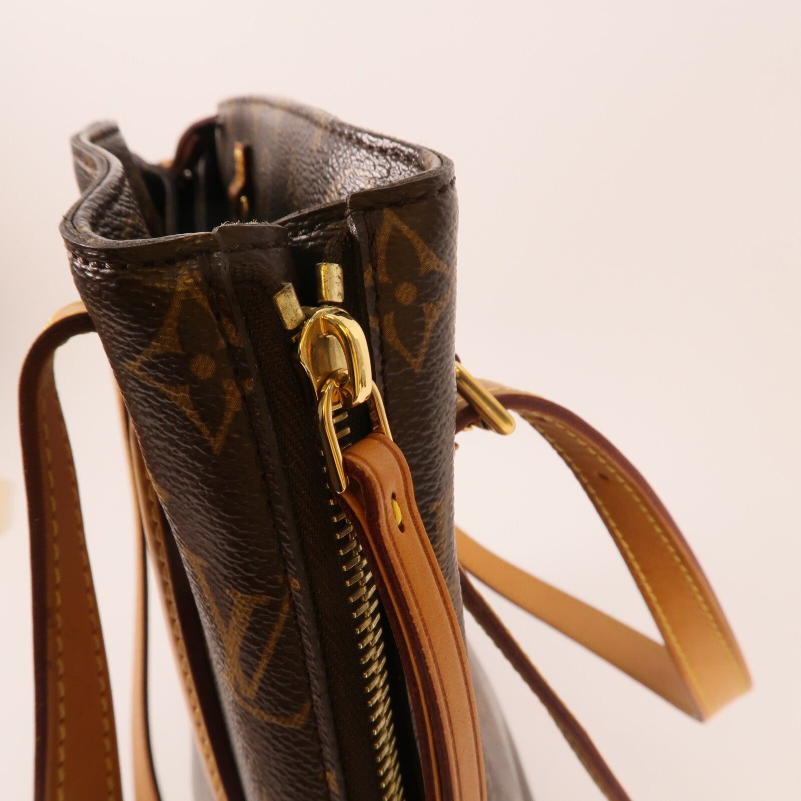 LOUIS VUITTON Monogram Voltaire金扣肩背袋