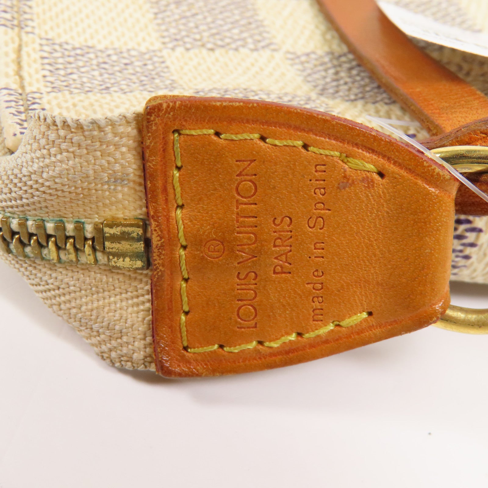 LOUIS VUITTON Damier Azur Pochette Accessories金扣手挽袋