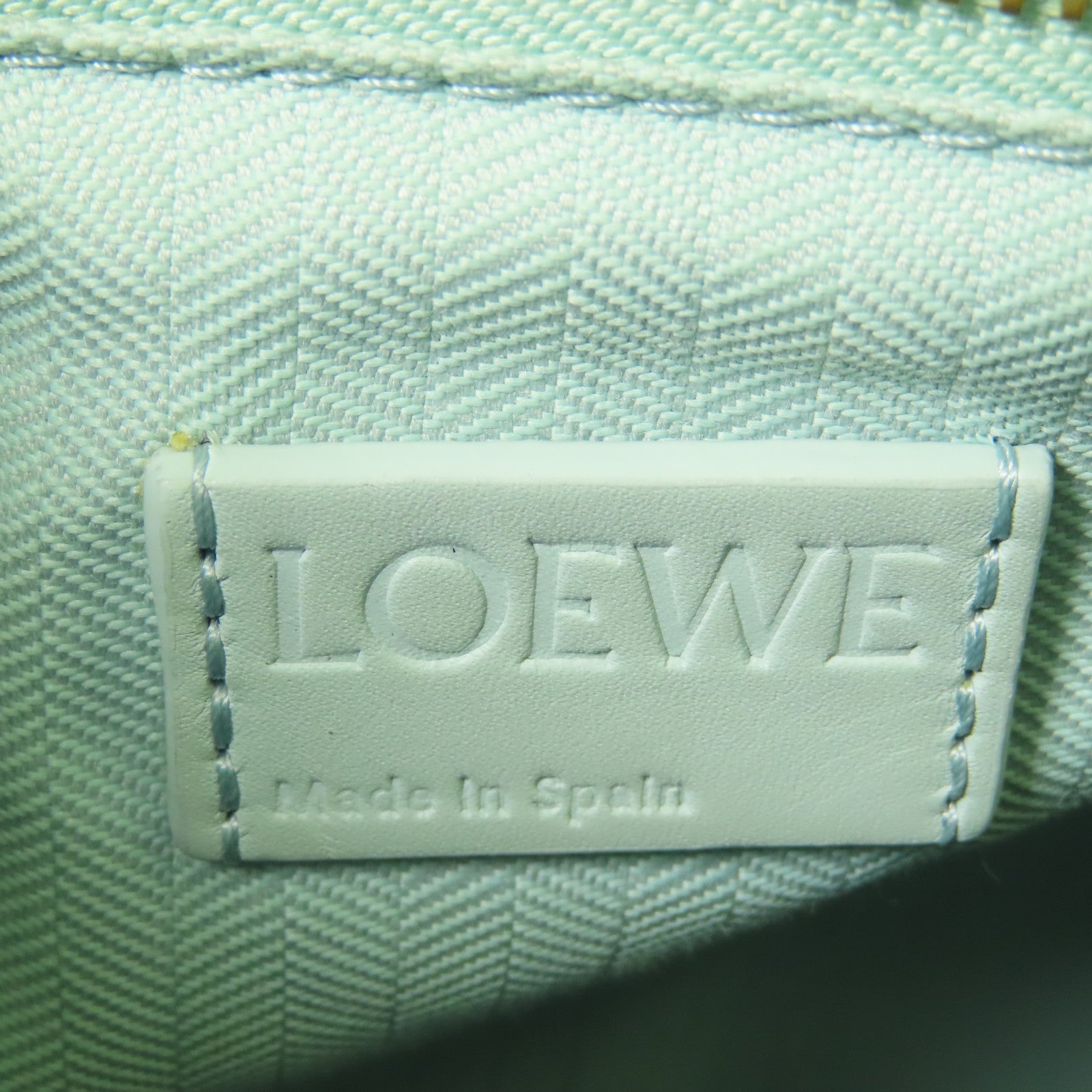LOEWE 牛皮皮革Small Puzzle金扣手挽肩背兩用袋