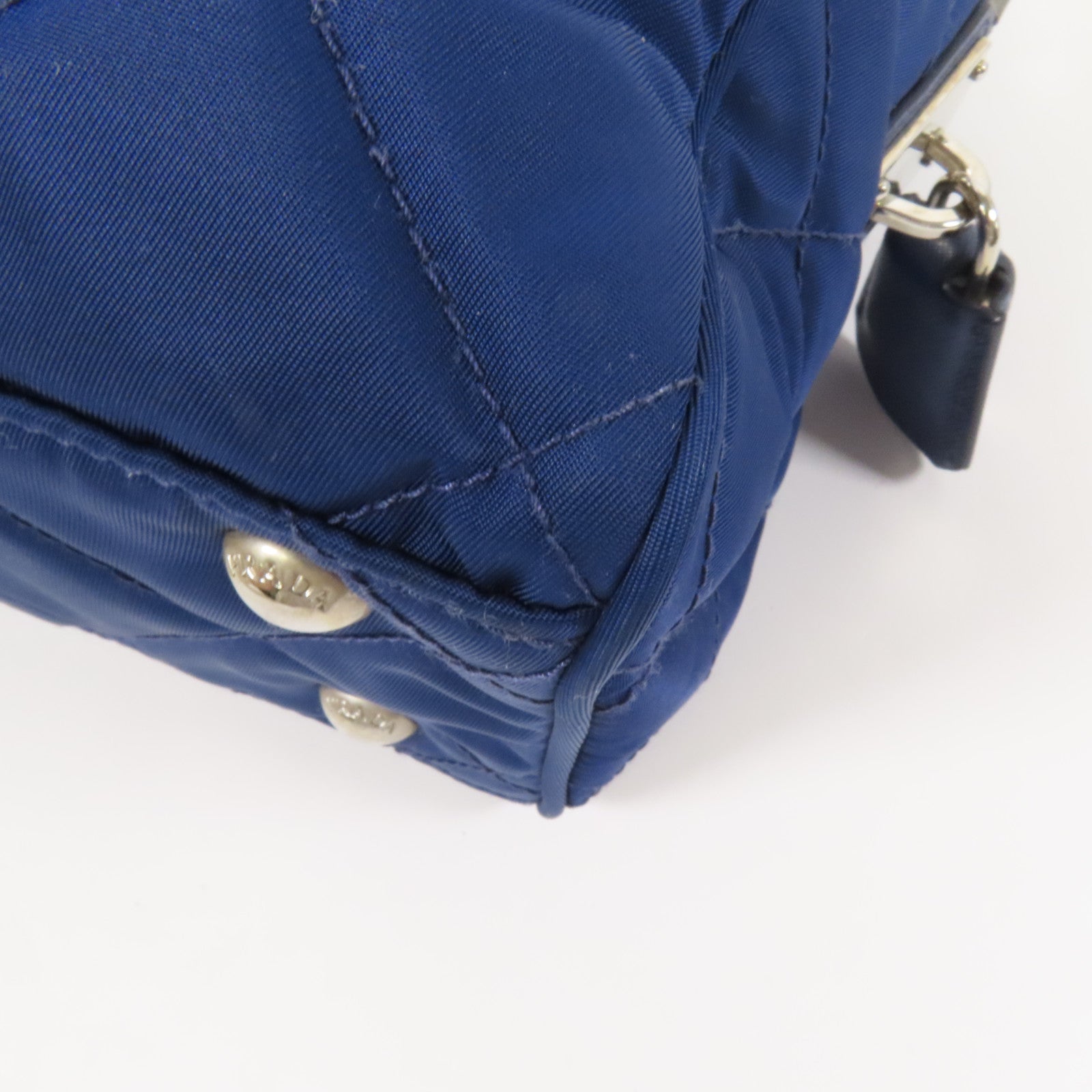 PRADA 尼龍Shoulder Bag銀扣肩背袋