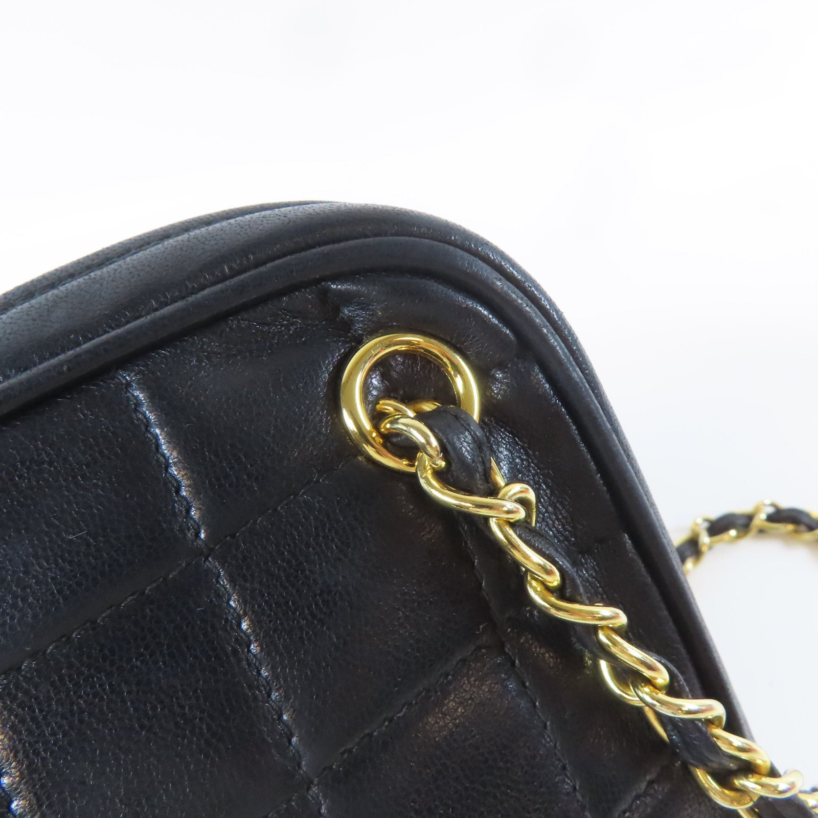 CHANEL 【激減優惠】菱格羊皮皮革Vintage Chain Shoulder金扣鏈帶肩背袋黑色