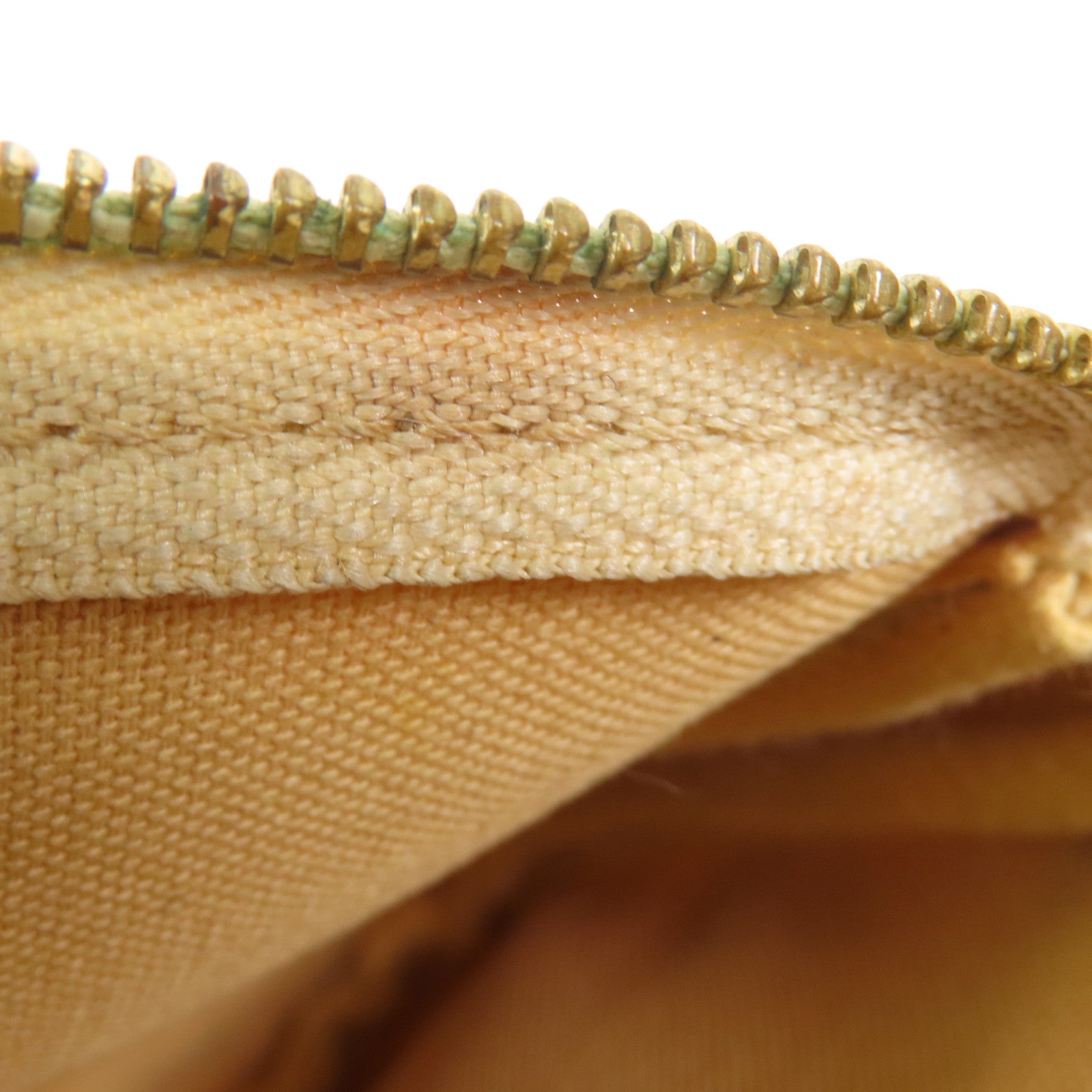 LOUIS VUITTON Damier Azur Pochette Accessories金扣手挽袋