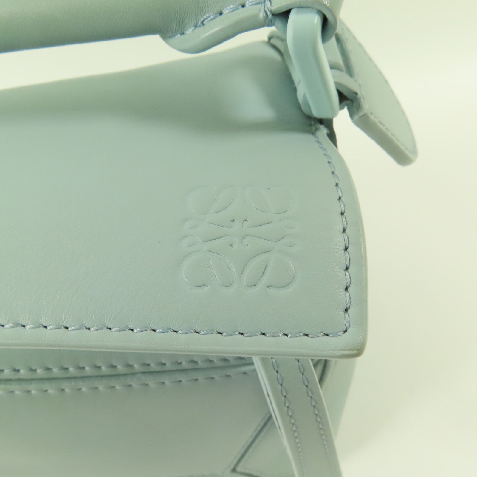 LOEWE 牛皮皮革Small Puzzle金扣手挽肩背兩用袋