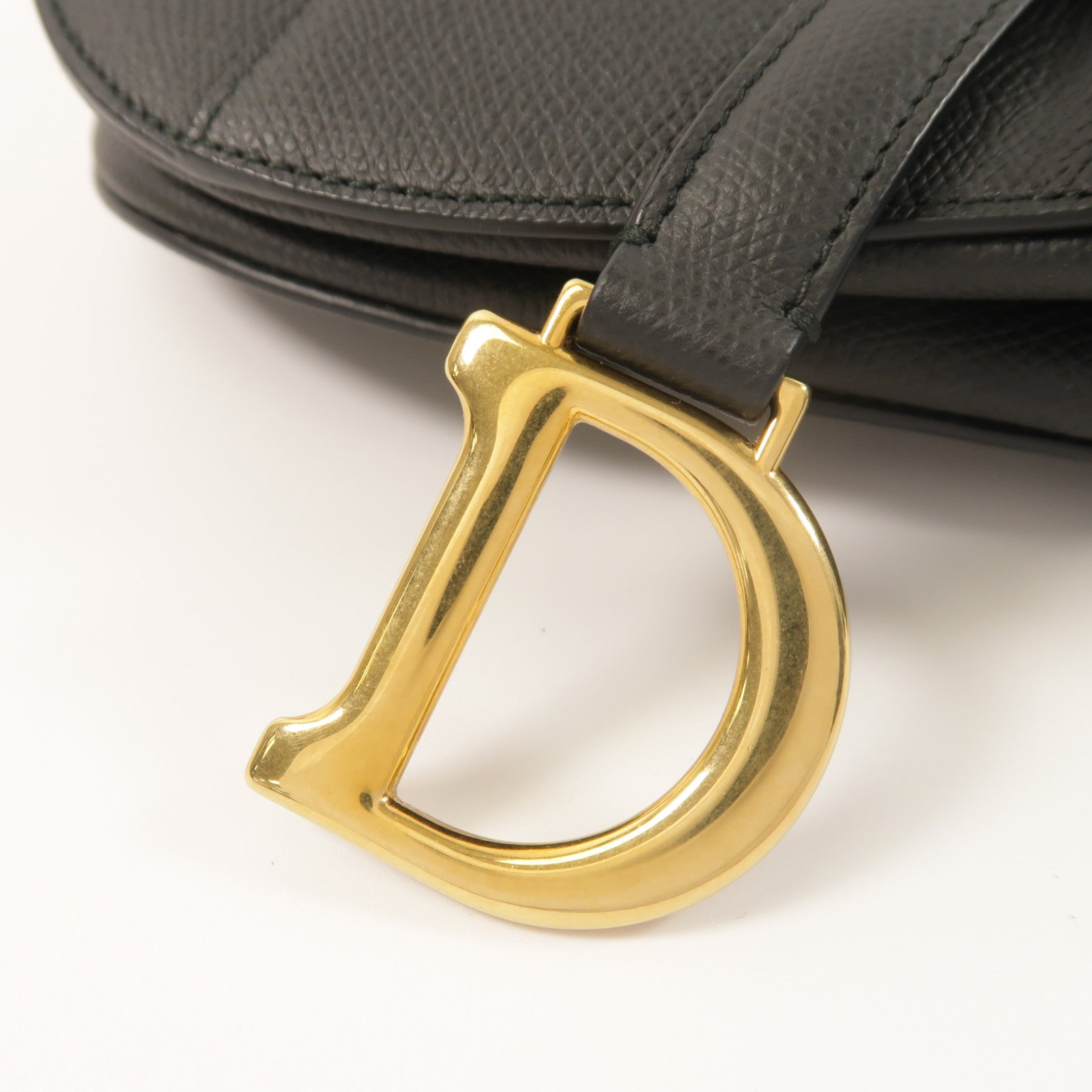 Dior 牛皮皮革Mini Saddle金扣手挽袋