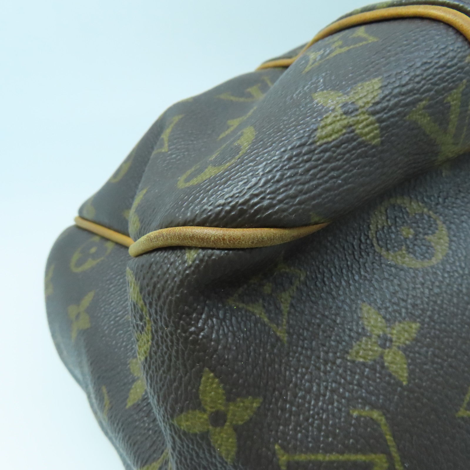 LOUIS VUITTON Monogram Galliera PM Gold Buckle Shoulder Bag Brown