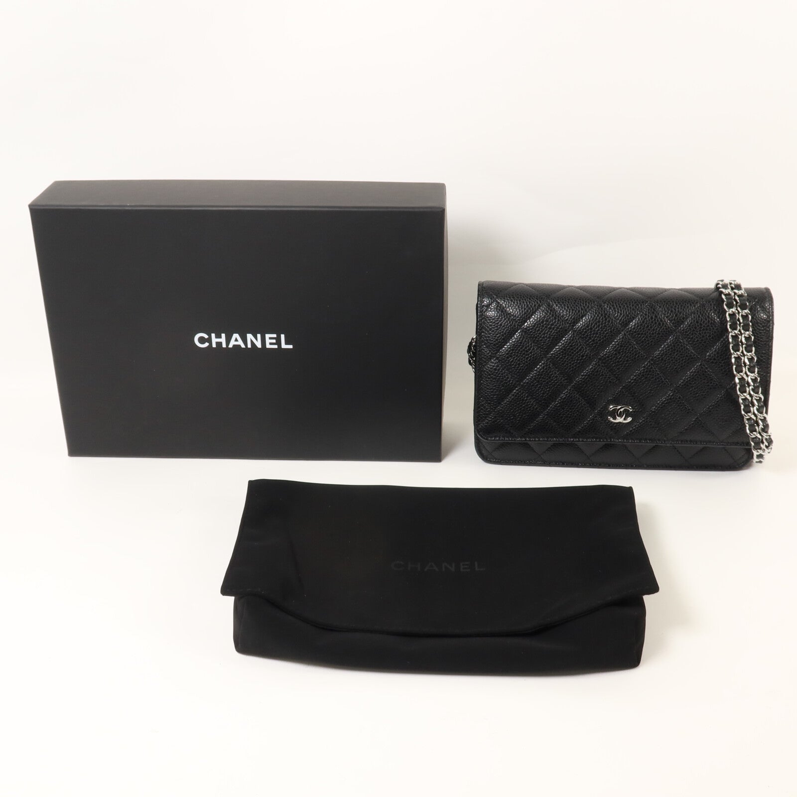 CHANEL 牛皮皮革WOC Wallet On Chain鏈帶肩背袋