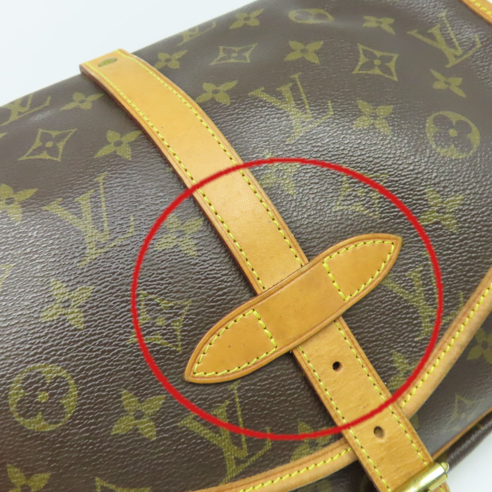 LOUIS VUITTON Monogram Saumur 30 Shoulder Bag金扣肩背袋啡色