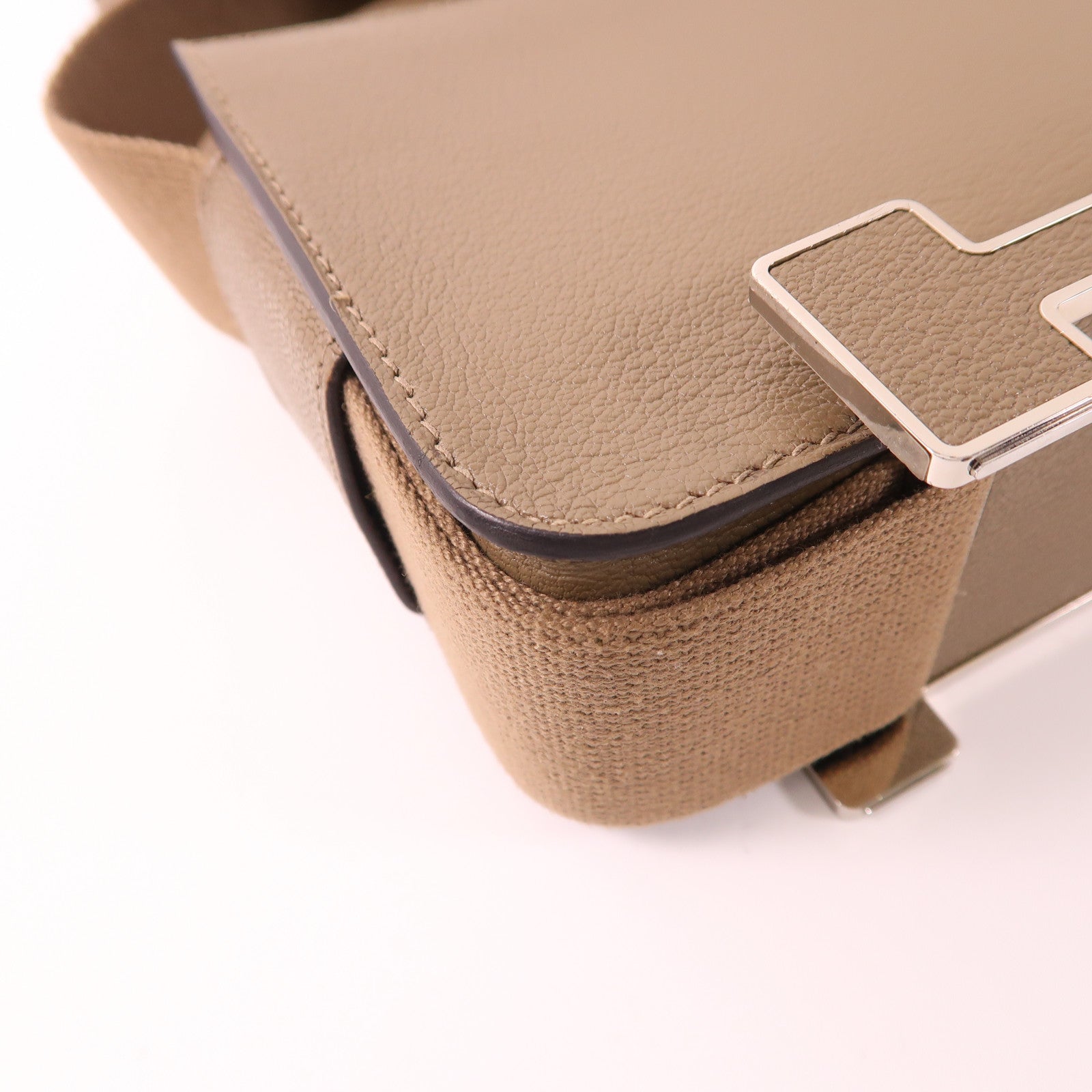 HERMES Chevre皮革Geta銀扣肩背袋18 Etoupe
