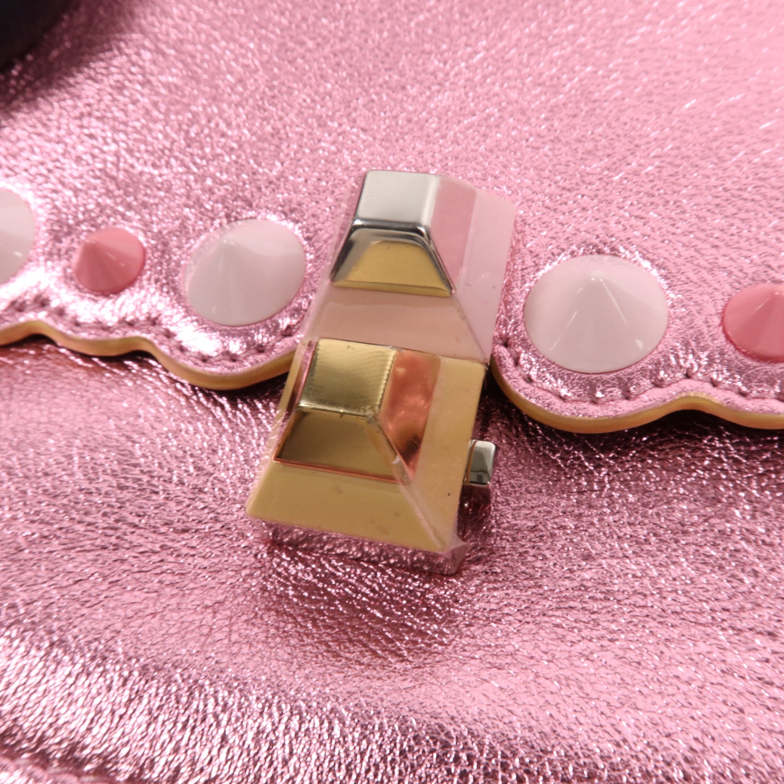 FENDI 牛皮皮革Ken I銀扣鏈帶肩背袋