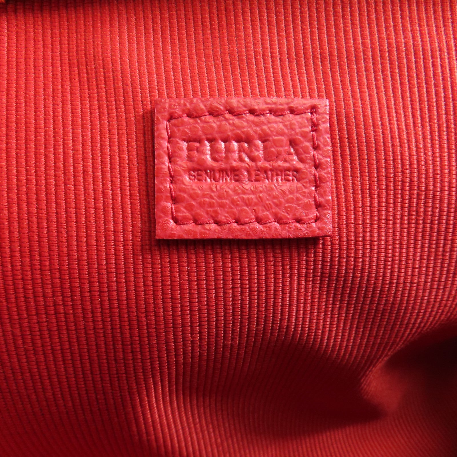 Furla 牛皮皮革Pouch金扣手拿包