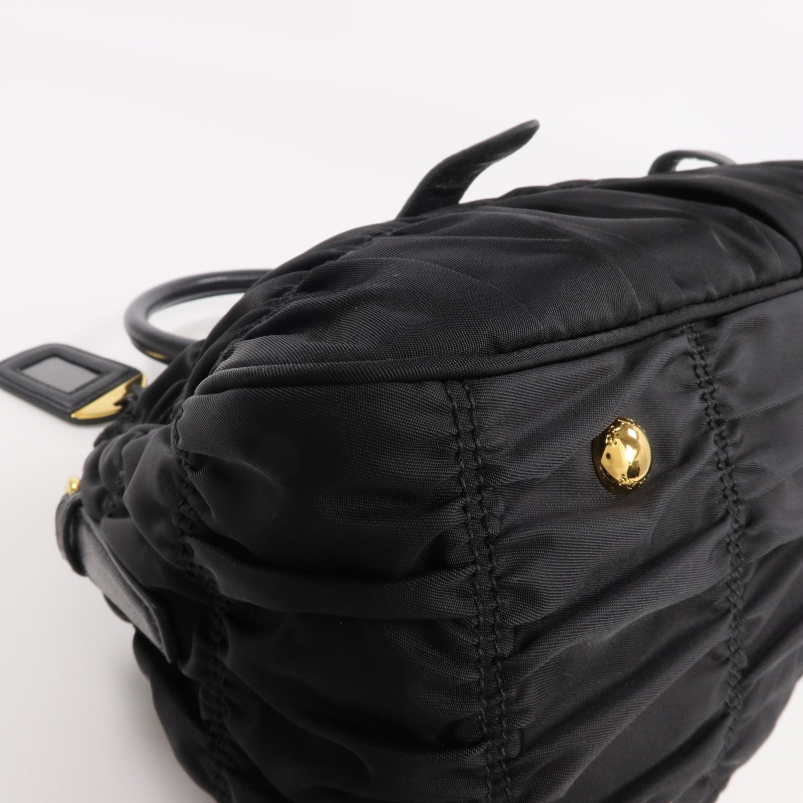 PRADA 尼龍Tessuto Gaufre Shoulder Bag金扣肩背袋