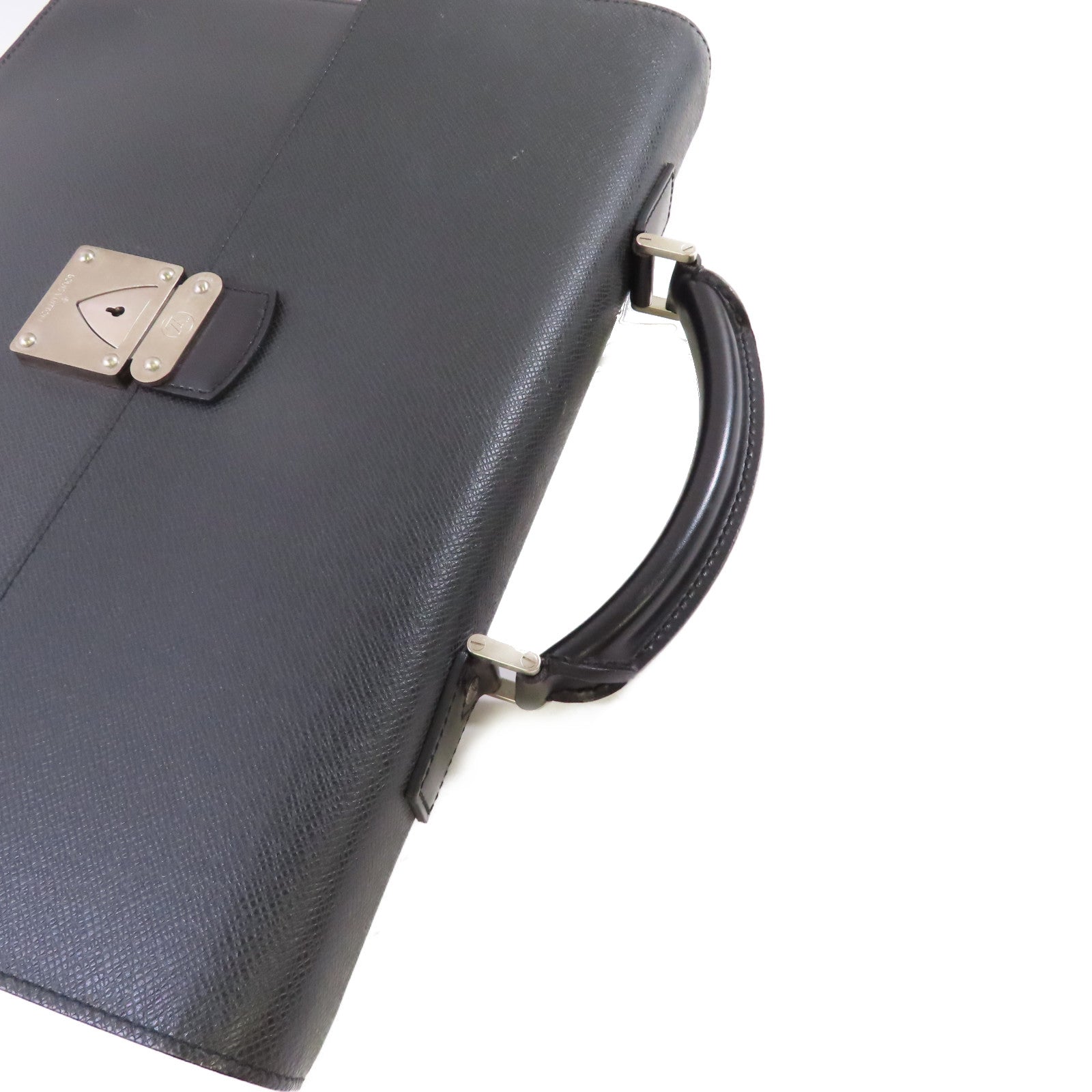 LOUIS VUITTON Taiga Serviette Moskova Business Bag銀扣公事包黑色