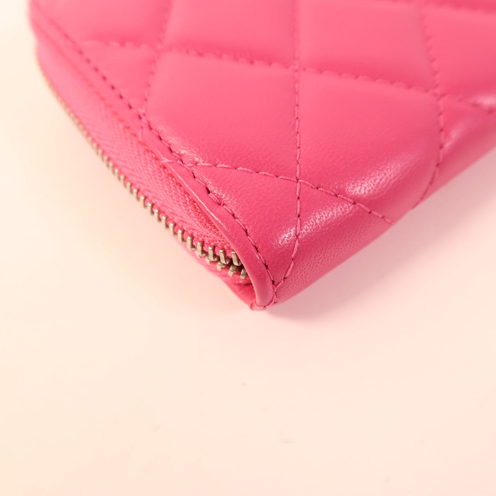 CHANEL 羊皮皮革Round Wallet銀扣錢包